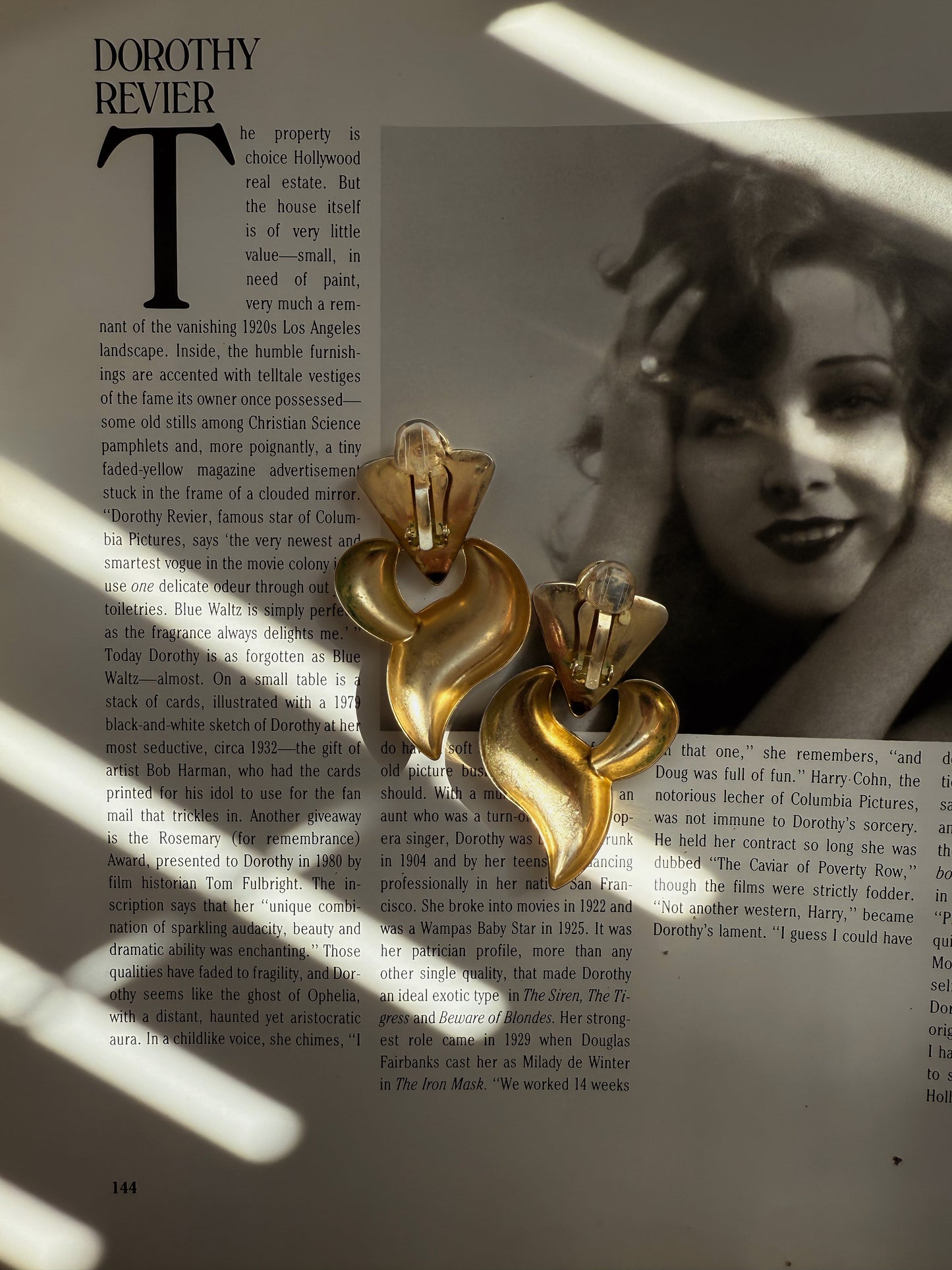 Gilded Flow Earrings|Vintage Baazaar