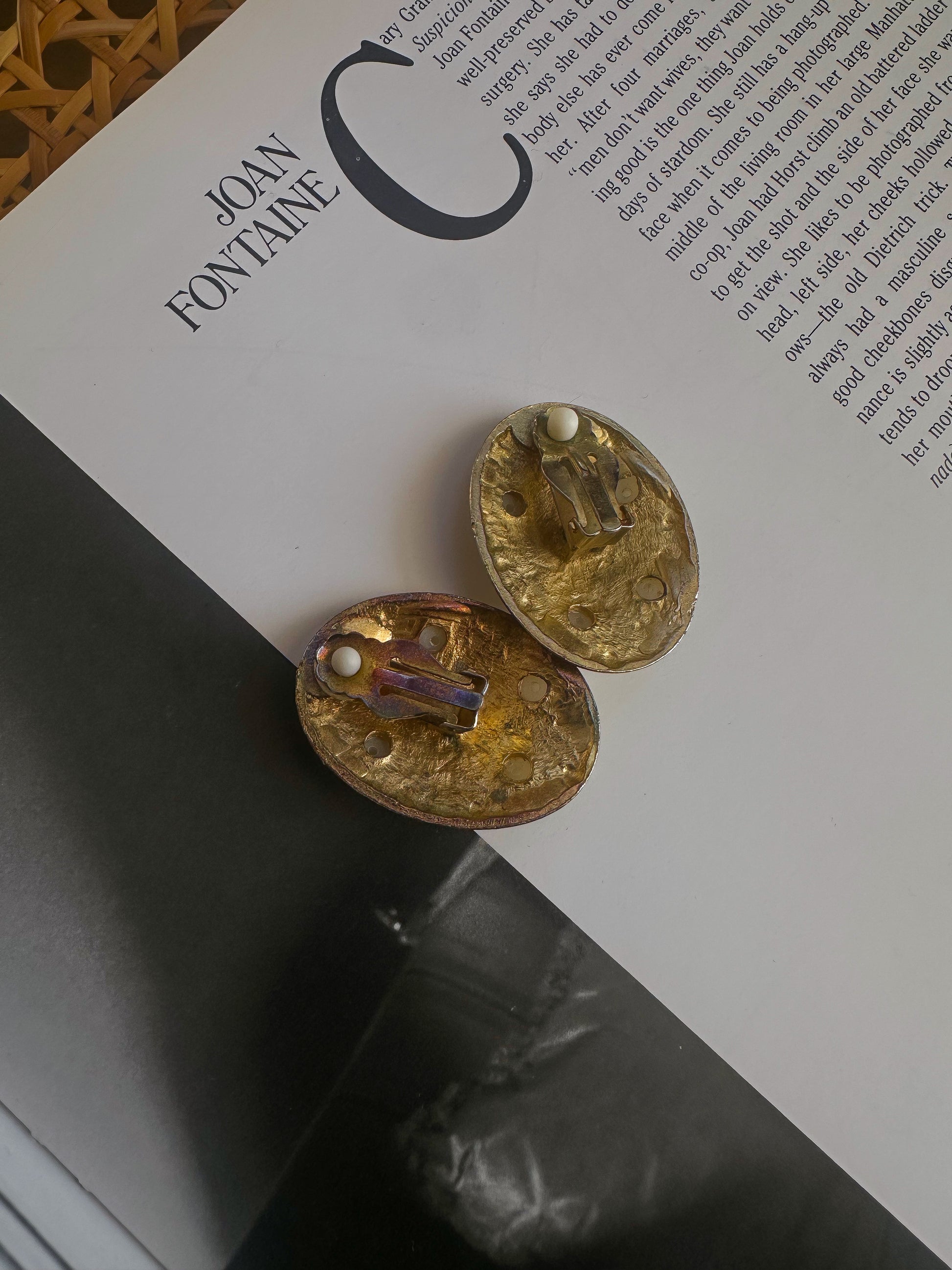 Gilded Dome Pearl Earrings|Vintage Baazaar 