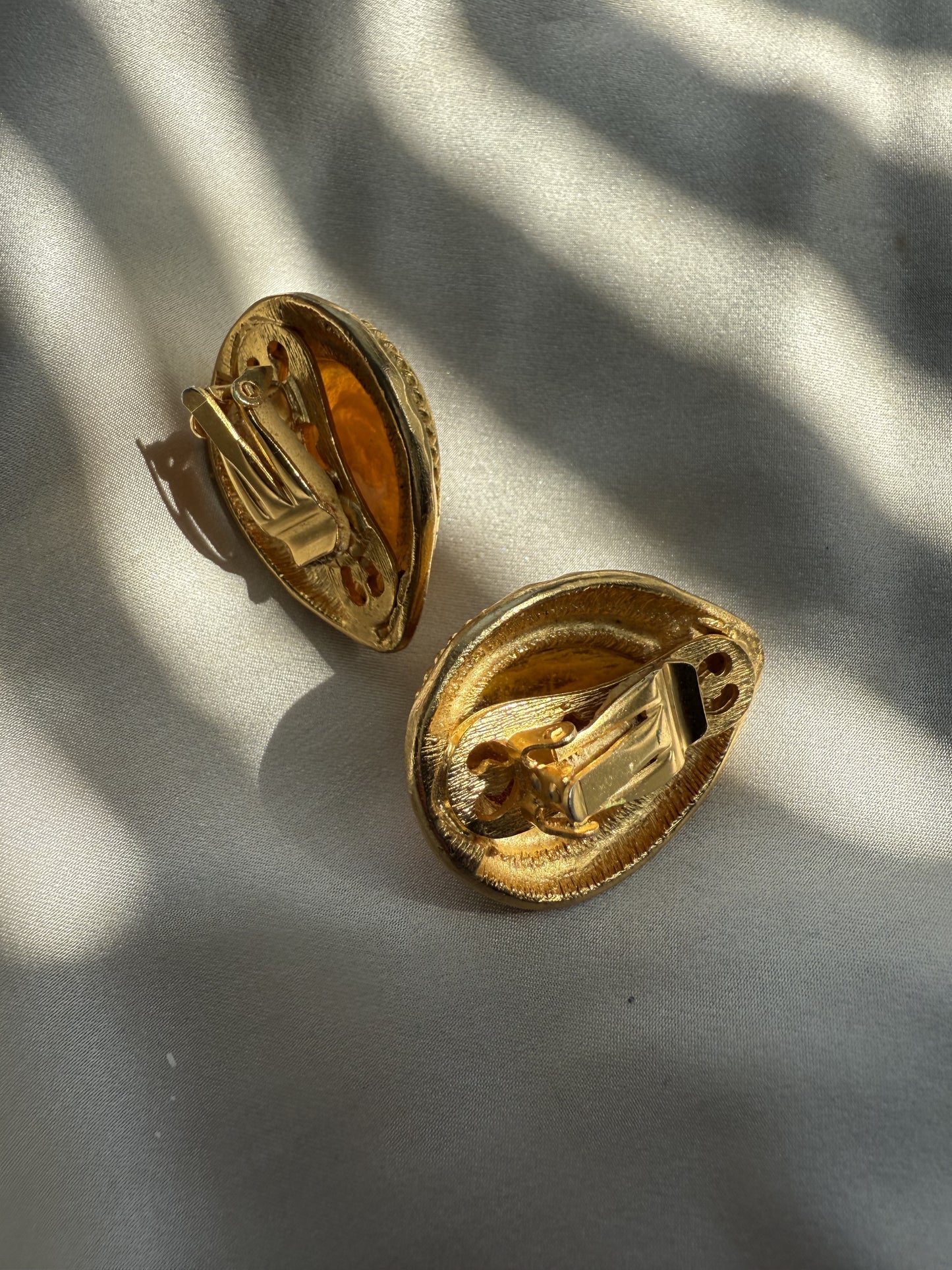 Matte Gold Amber Teardrop Earrings|Vintage Baazaar 