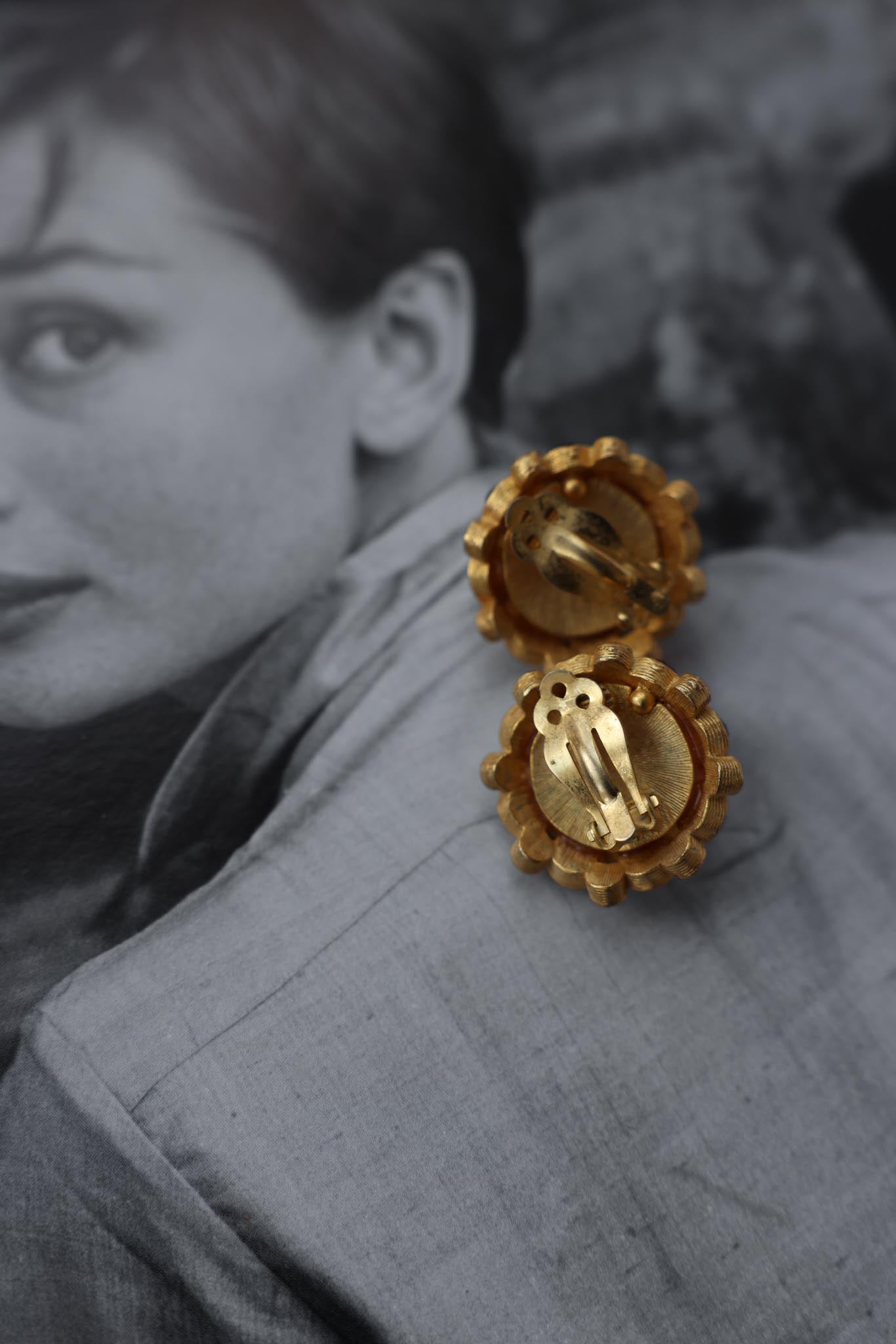 Jewel Crown Pearl Earrings|Vintage Baazaar 
