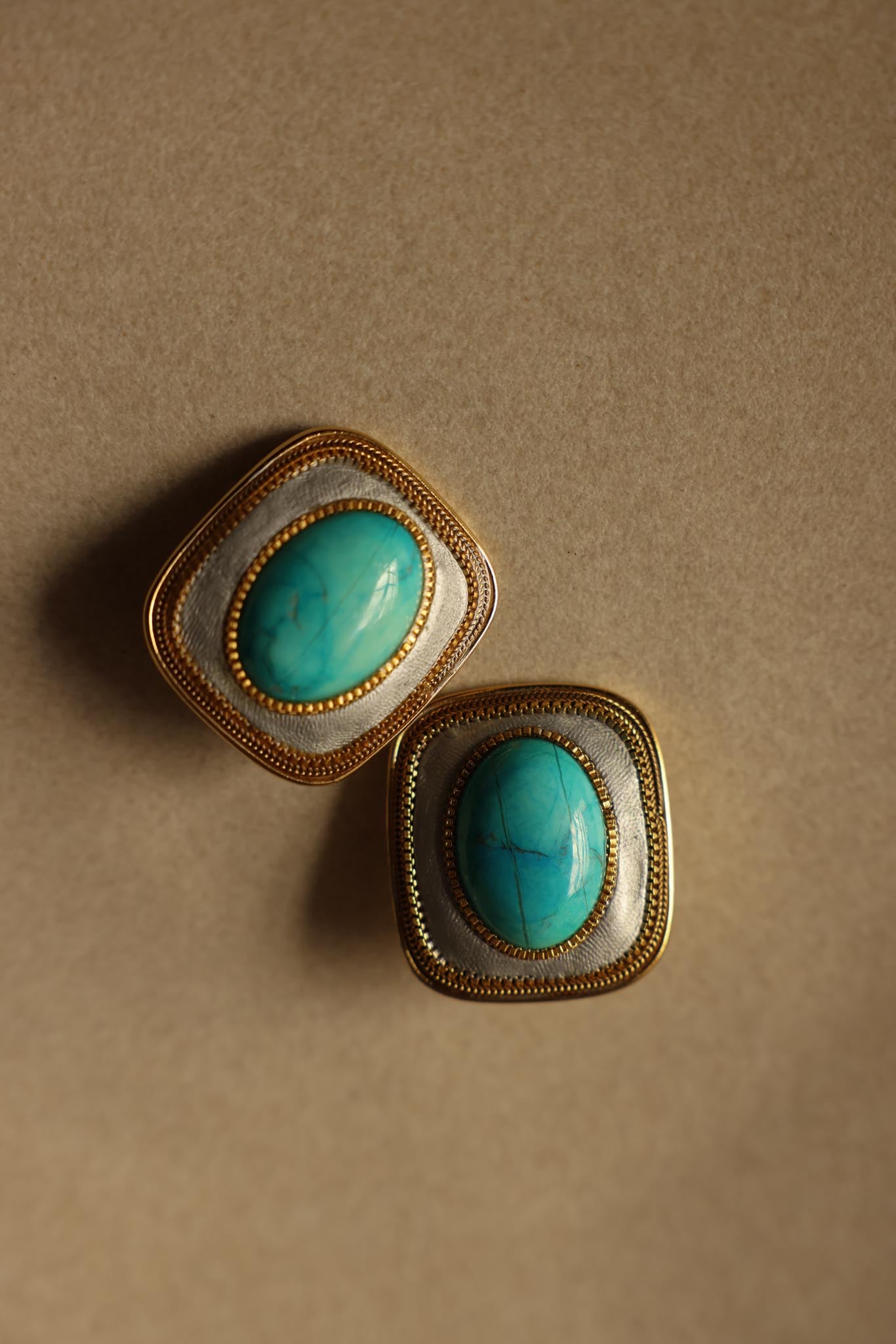 Turquoise-Toned Jadeite Clip-On Earrings|Vintage Baazaar 