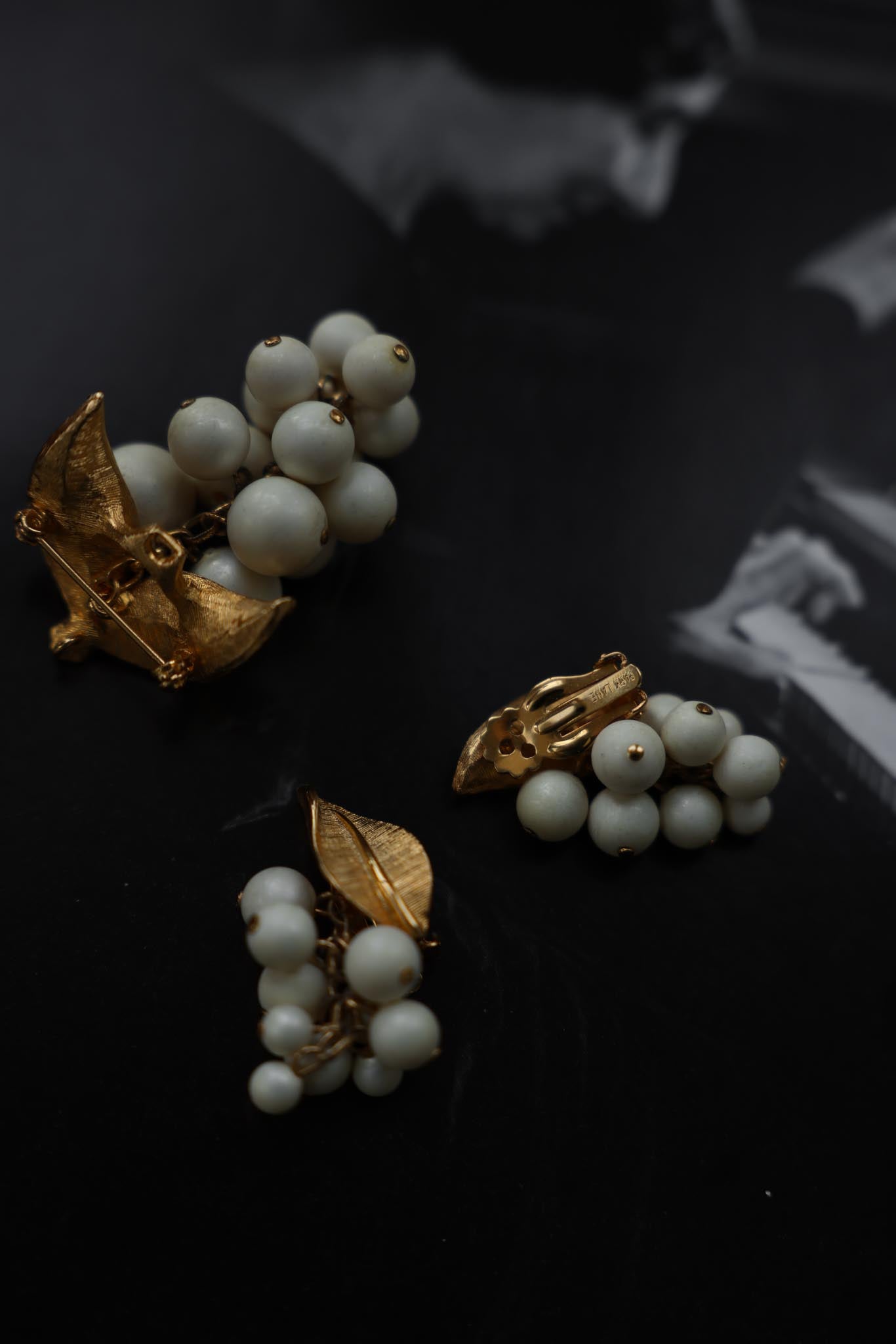 Gilded Grapevine Park Lane Set|Vintage Baazaar 