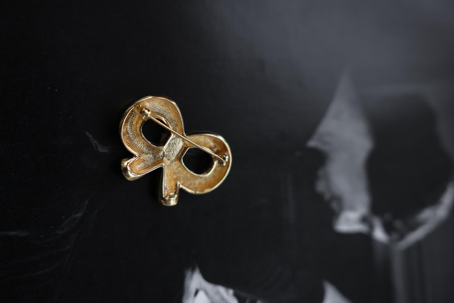 Joan River Bow Brooch|Vintage Baazaar 