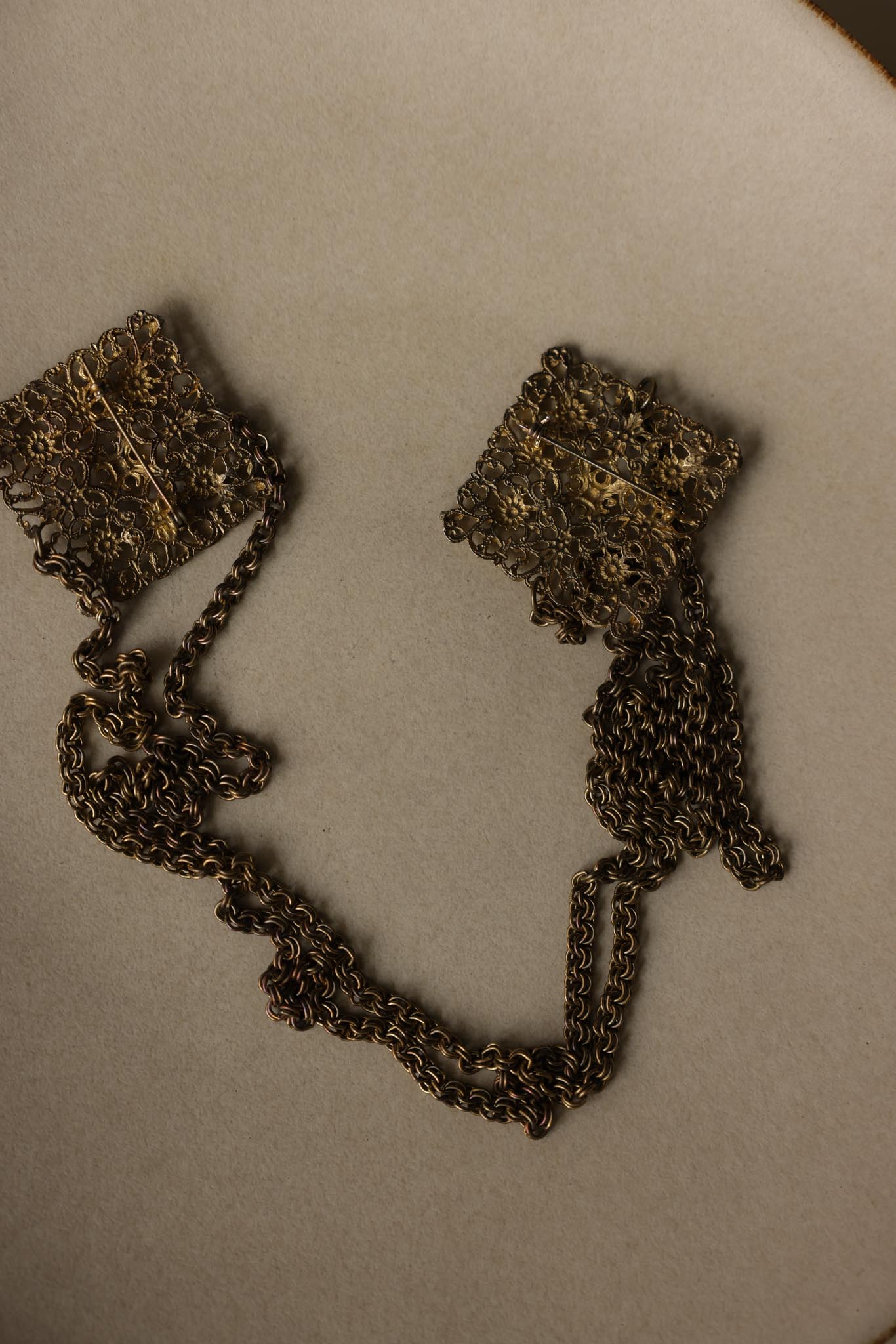 Filigree Shoulder Chain Brooch
