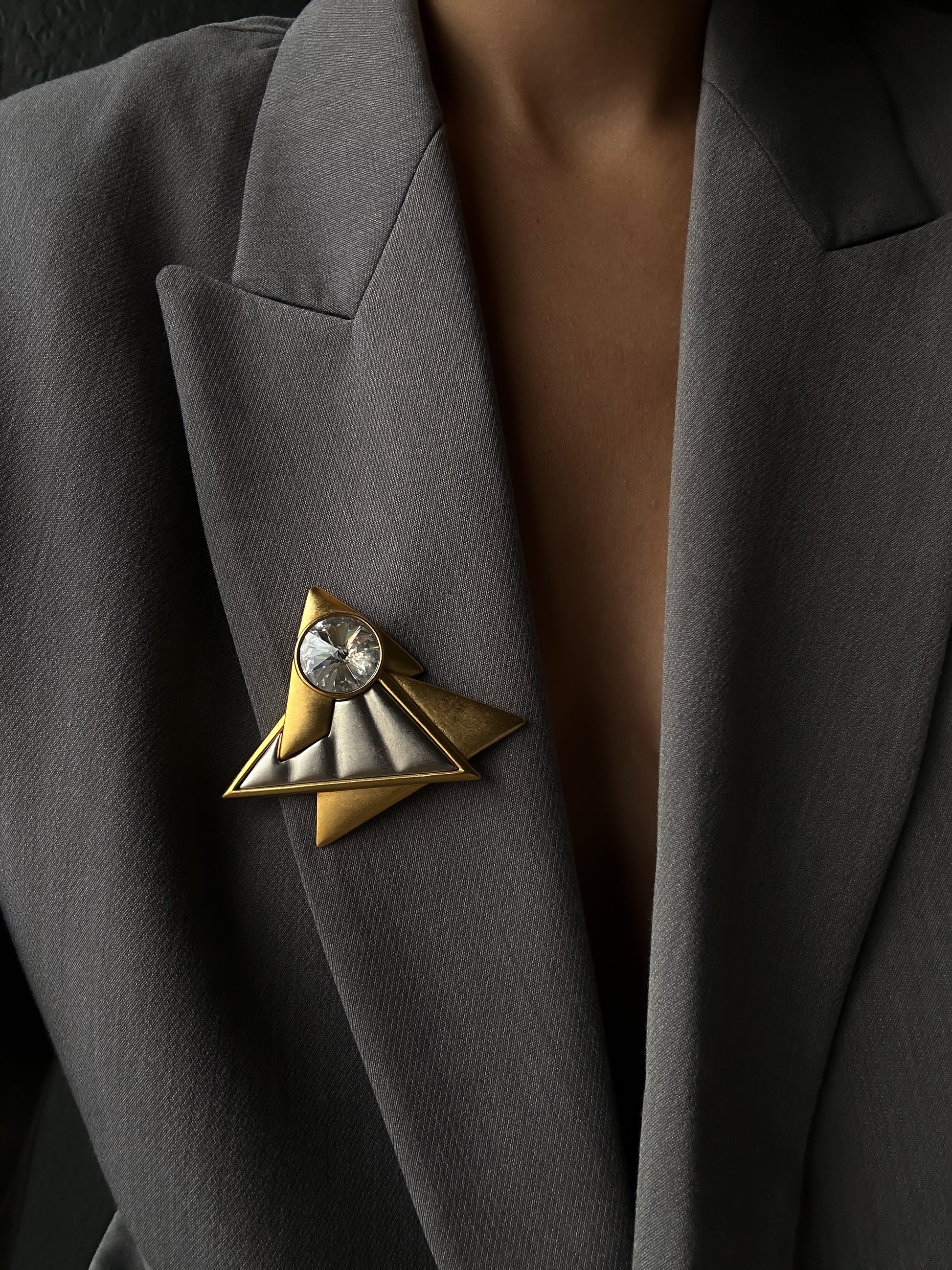 Lady Remington Rivoli Crystal Triangle Brooch|Vintage Baazaar 