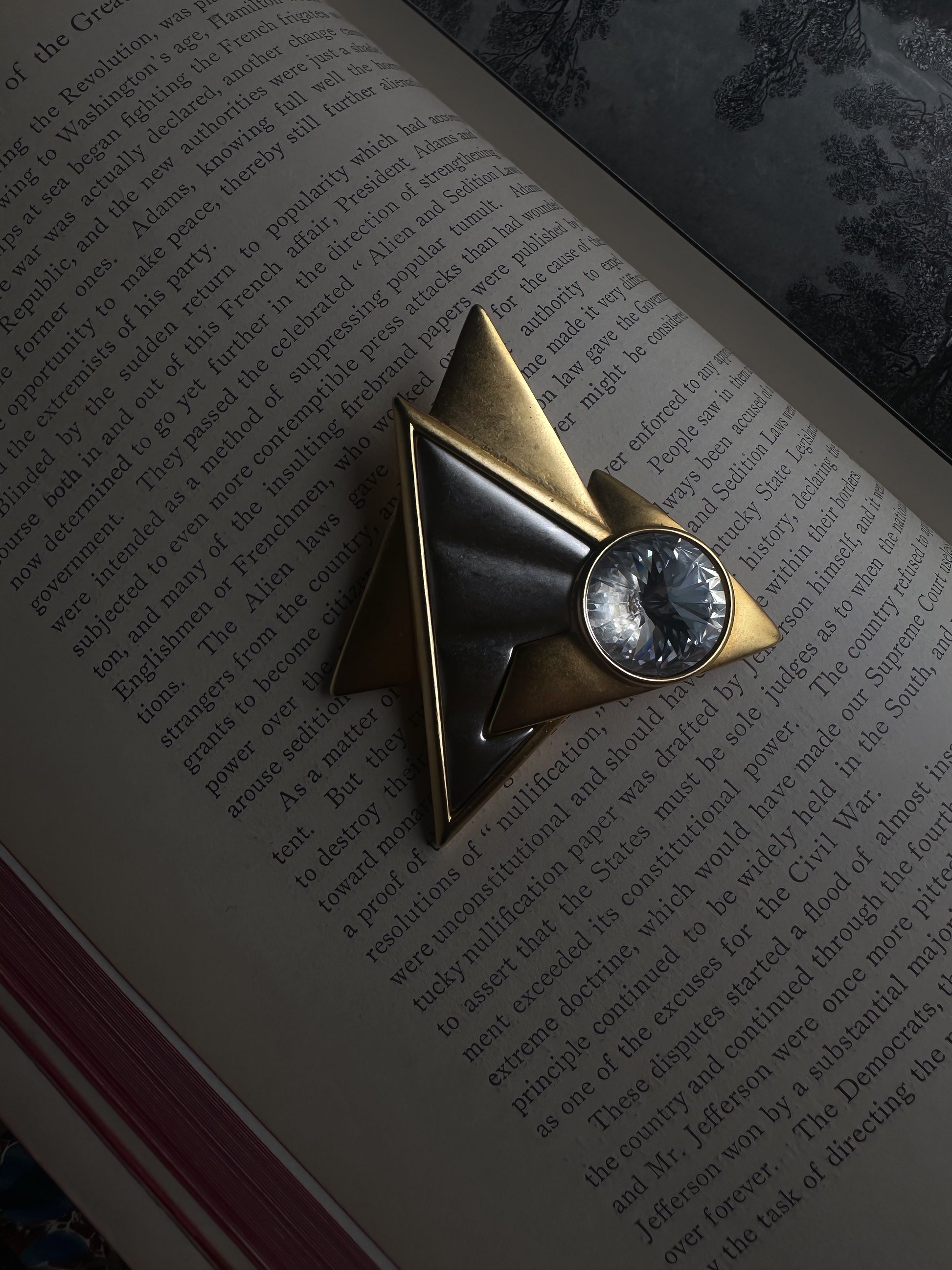 Lady Remington Rivoli Crystal Triangle Brooch|Vintage Baazaar 