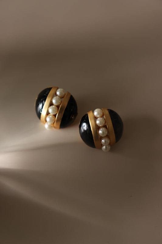 Matte Gold Black Enamel Round Faux Pearl Clip-On Earrings