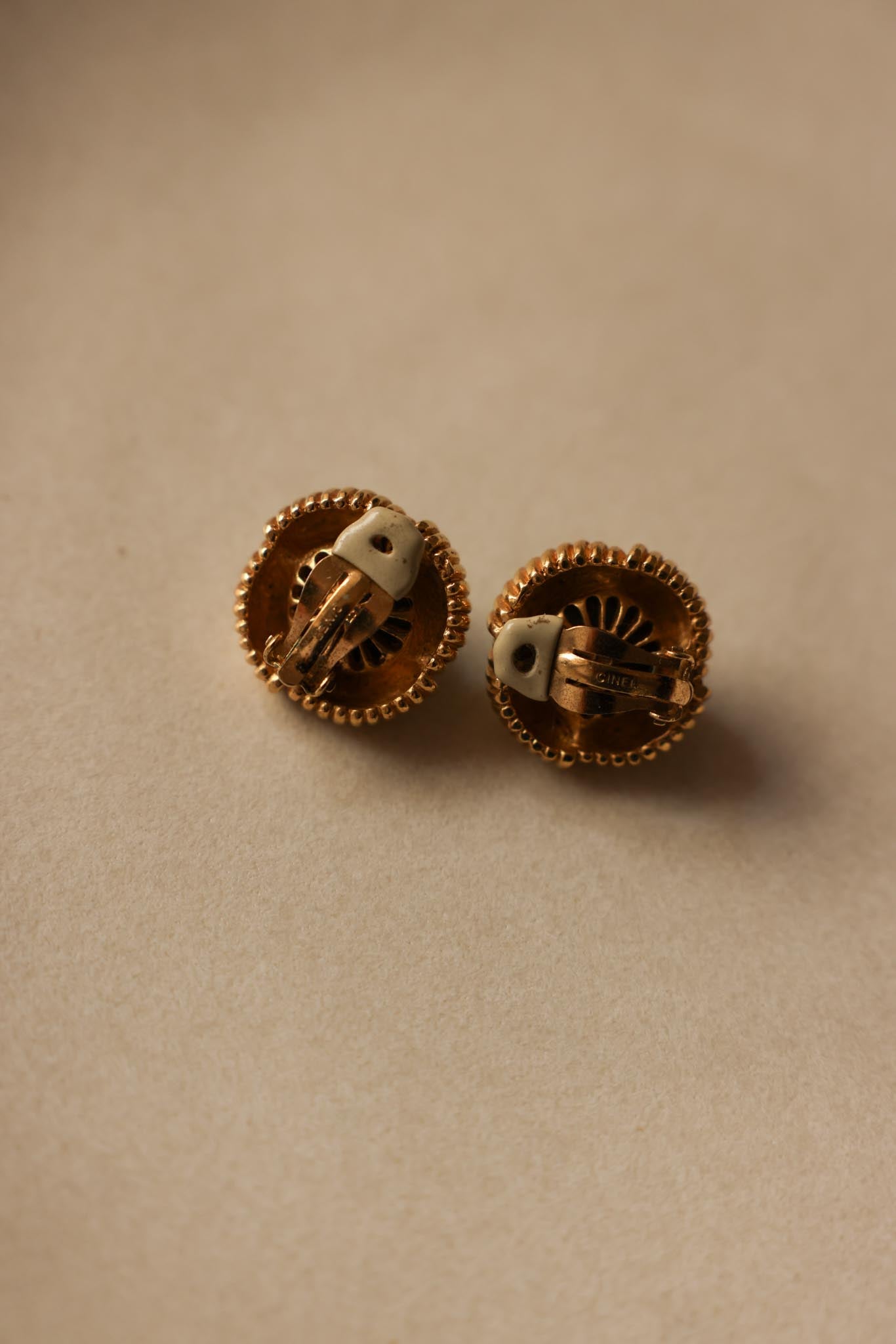 Ciner Gold-Tone Clip-On Earrings with Turquoise Cabochons – 1980s|Vintage Baazaar 