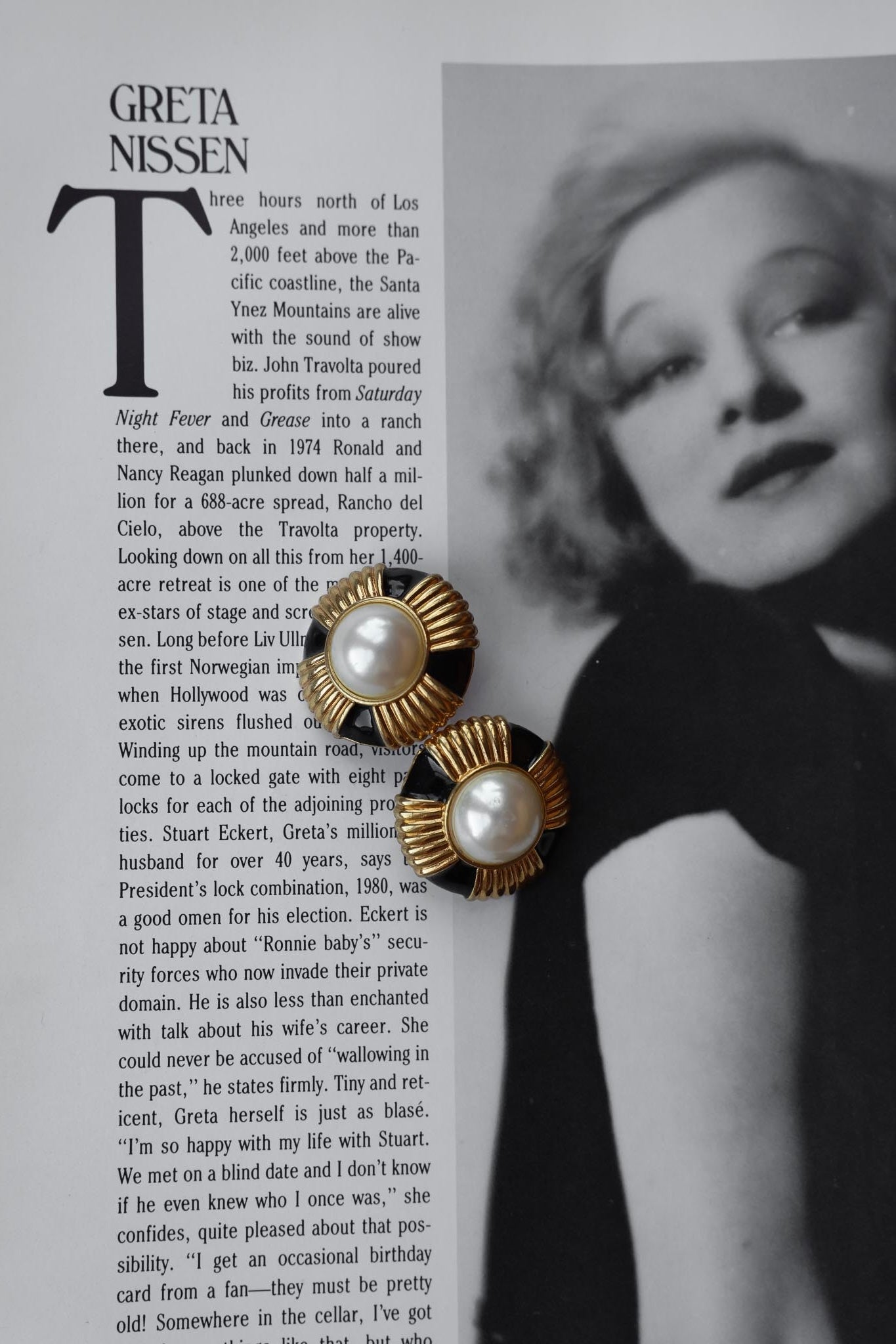 Pearl Radiance Earrings|Vintage Baazaar 