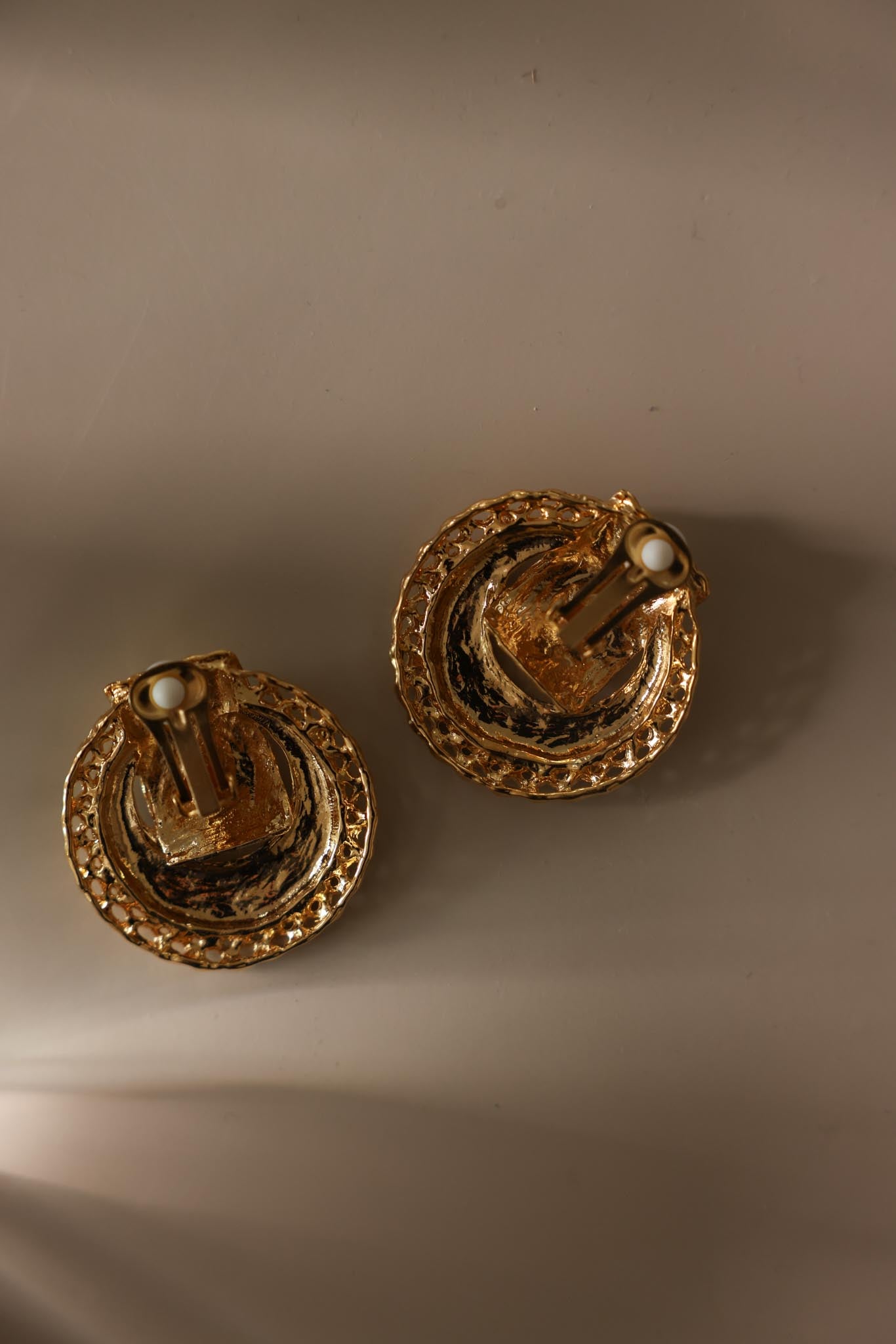 Two-Tone Door Knocker Clip-On Earrings|Vintage Baazaar 