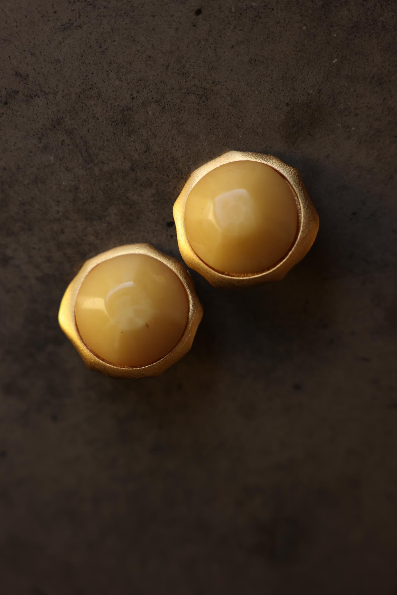 Matte Gold Round Cabochon Clip-On Earrings