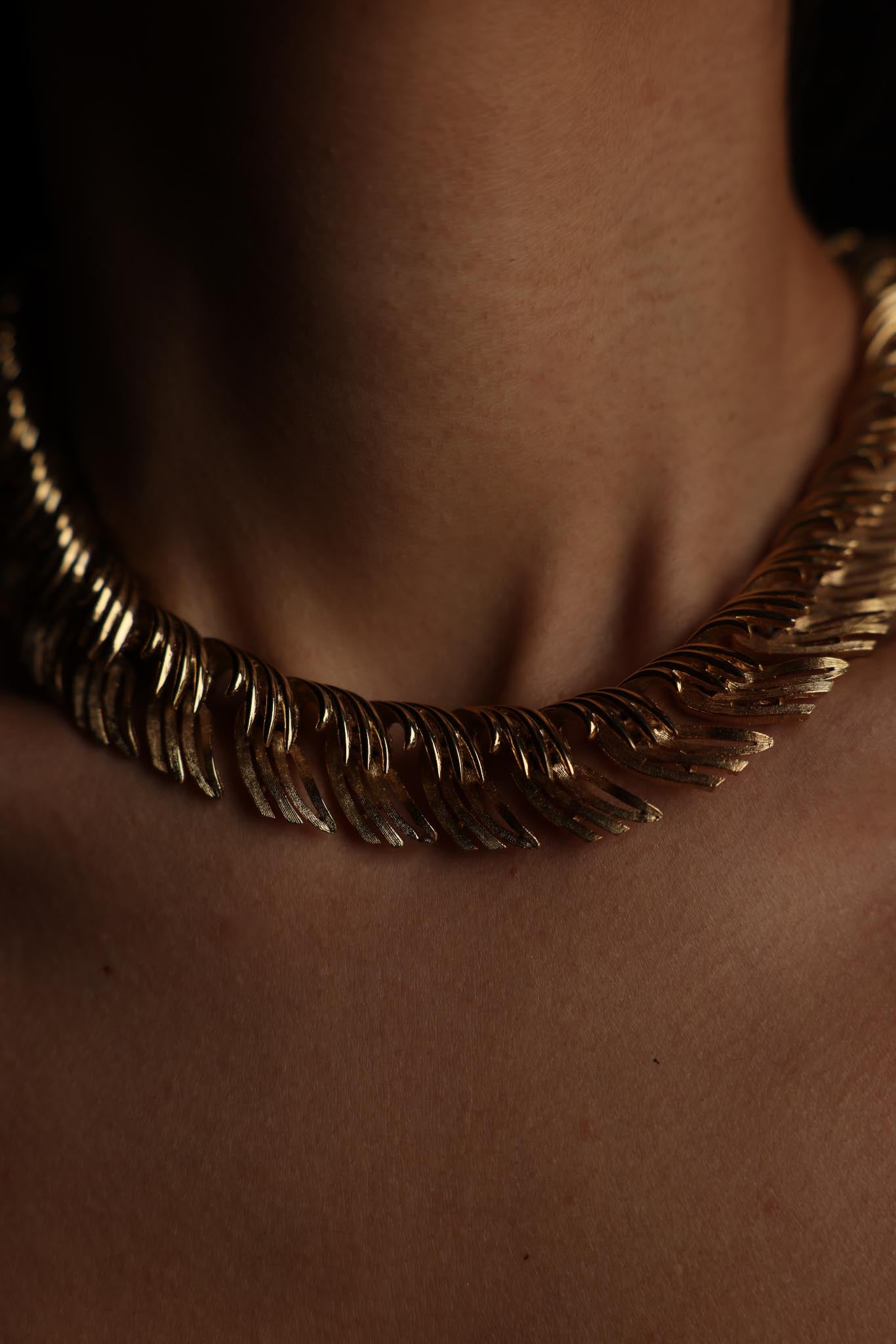 Lisner Gold-Tone Feather Necklace|Vintage Baazaar 