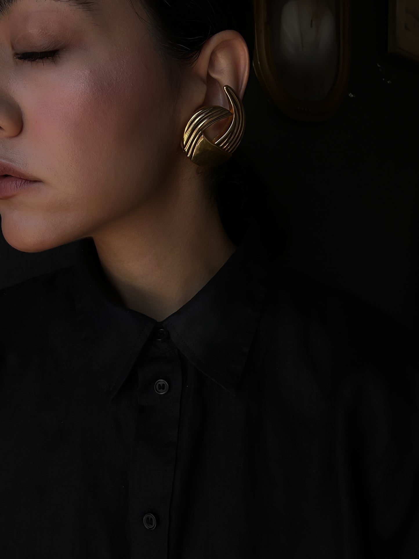 Golden Wave Sculptural Earrings|Vintage Baazaar 