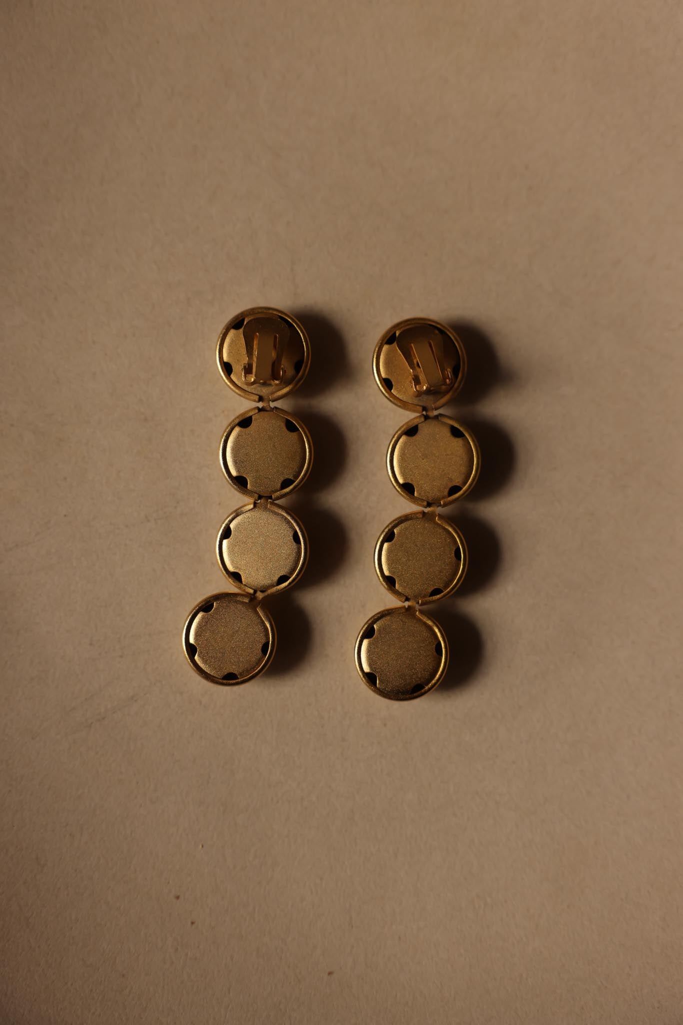 Matte Gold Drop Clip-On Earrings – 1980s|Vintage Baazaar 