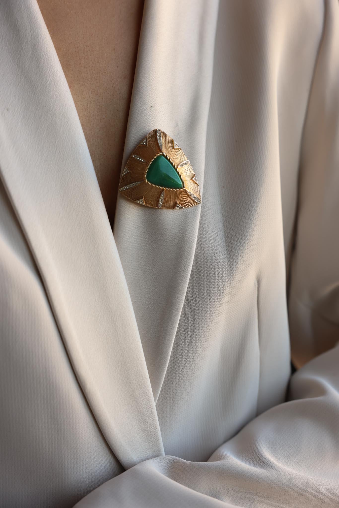 Green Cabochon Textured Gold-Tone Brooch