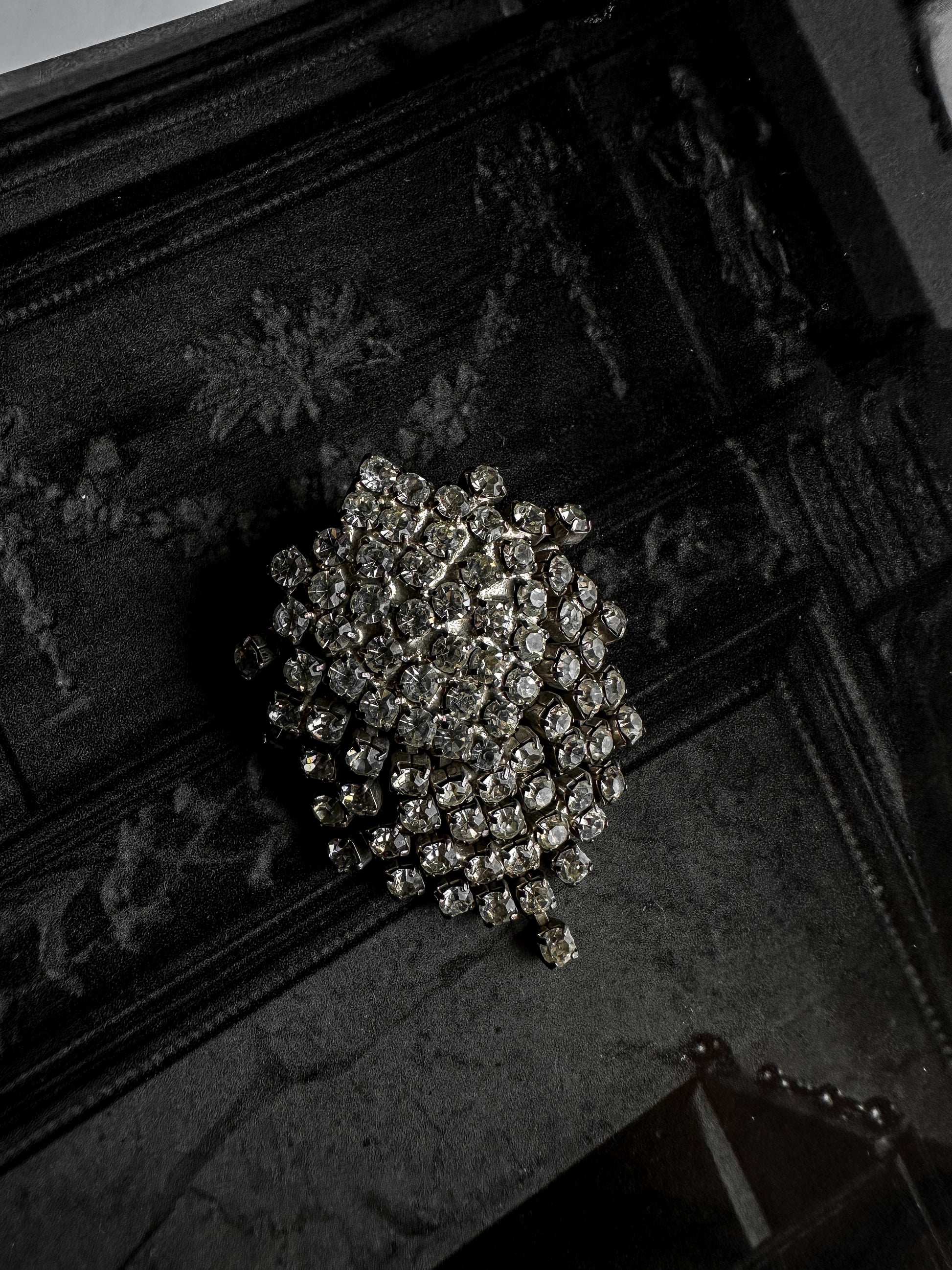 Radiant Cascade Brooch|Vintage Baazaar 