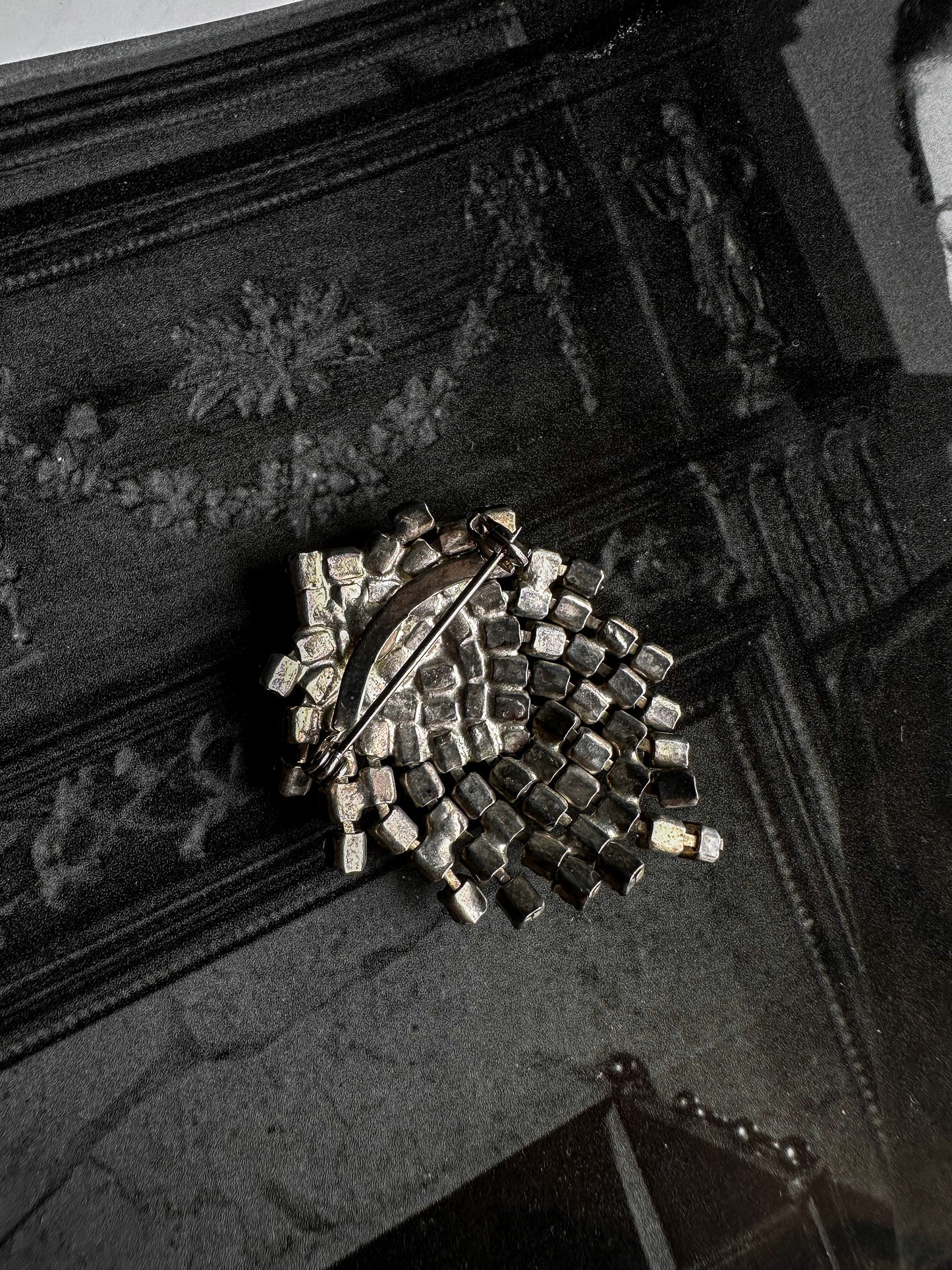 Radiant Cascade Brooch|Vintage Baazaar 