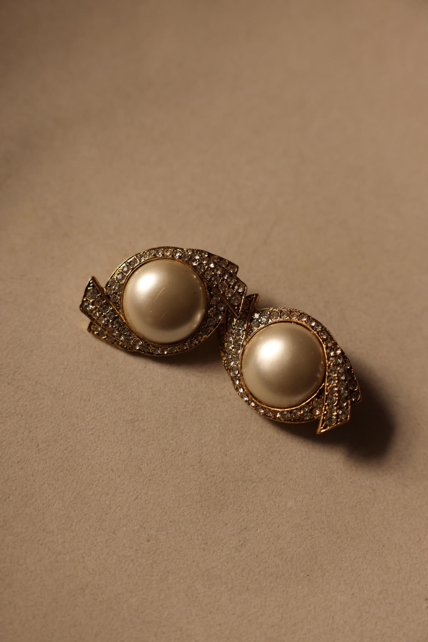 Golden Pearl Glow Rhinestone Clip-Ons – 1980s
