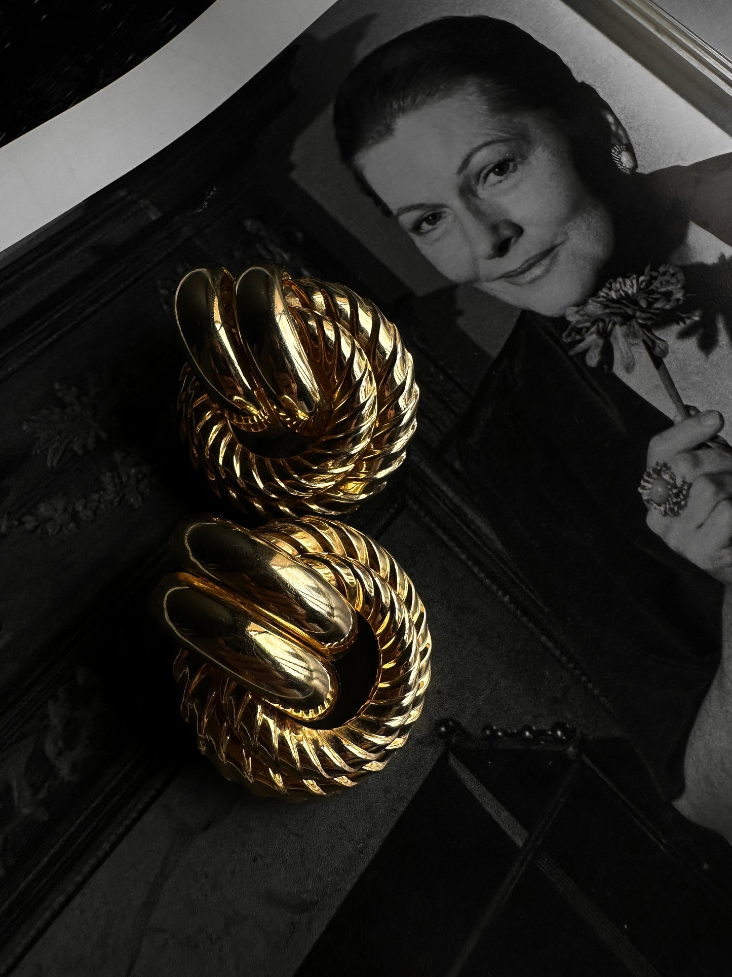 Golden Twist Knot Earrings|Vintage Baazaar 