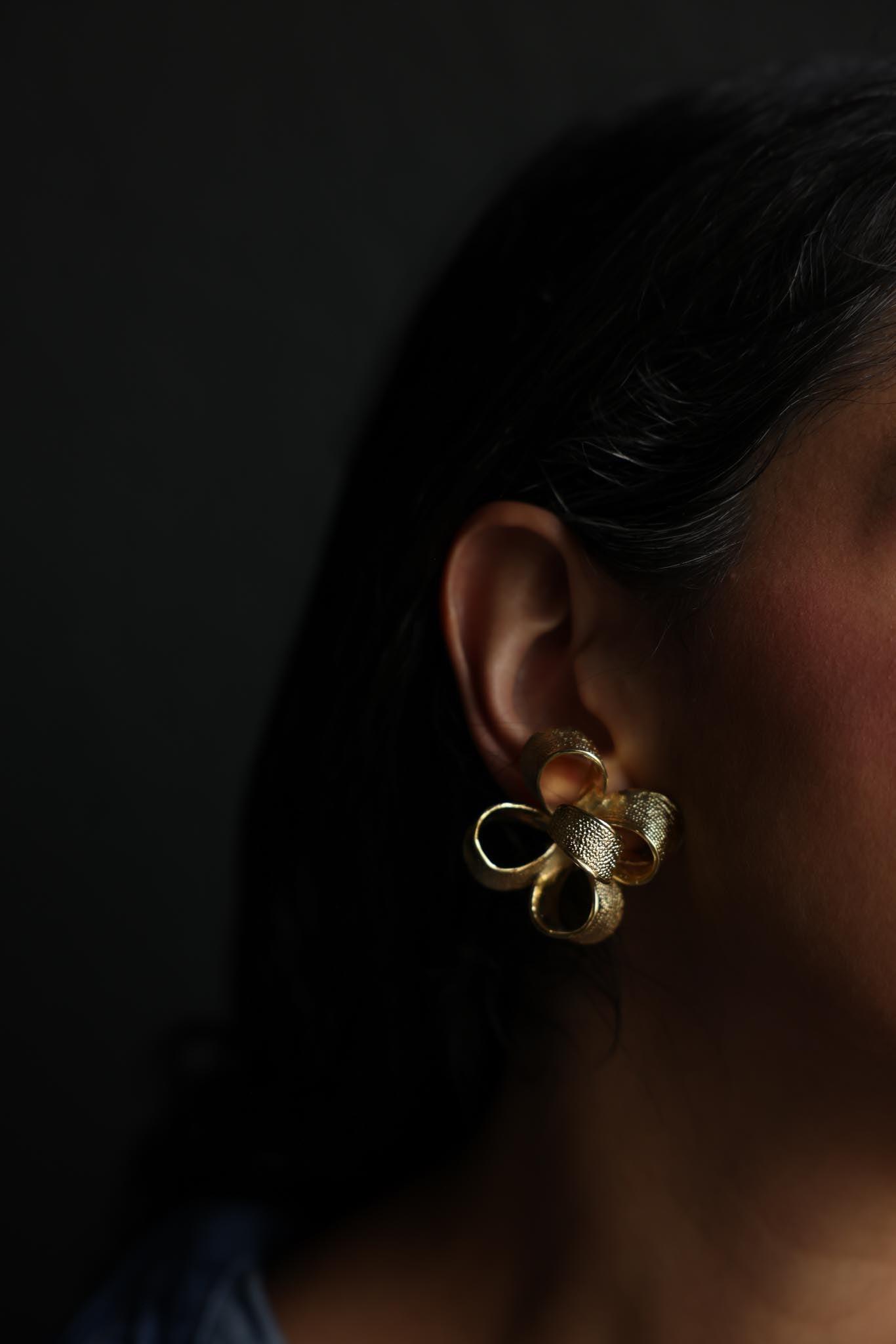 Gold Tone Ribbon Flower Clip-On Earrings|Vintage Baazaar 