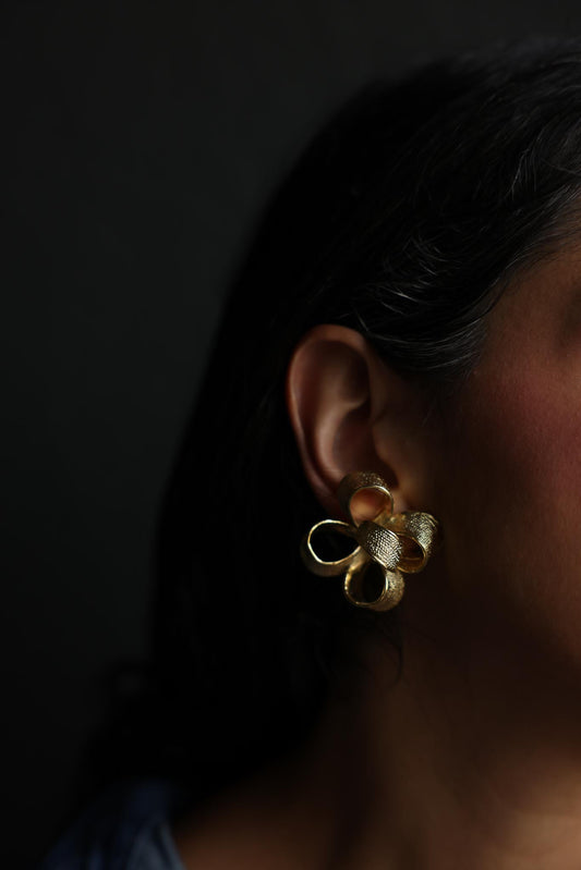 Gold Tone Ribbon Flower Clip-On Earrings|Vintage Baazaar 