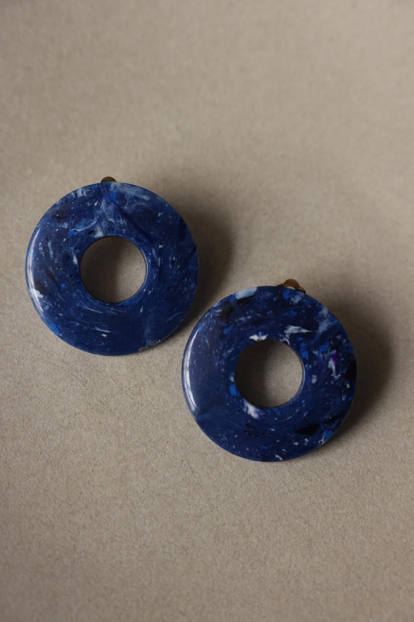 Blue Marbled Round Statement Clip-On Earrings|Vintage Baazaar 