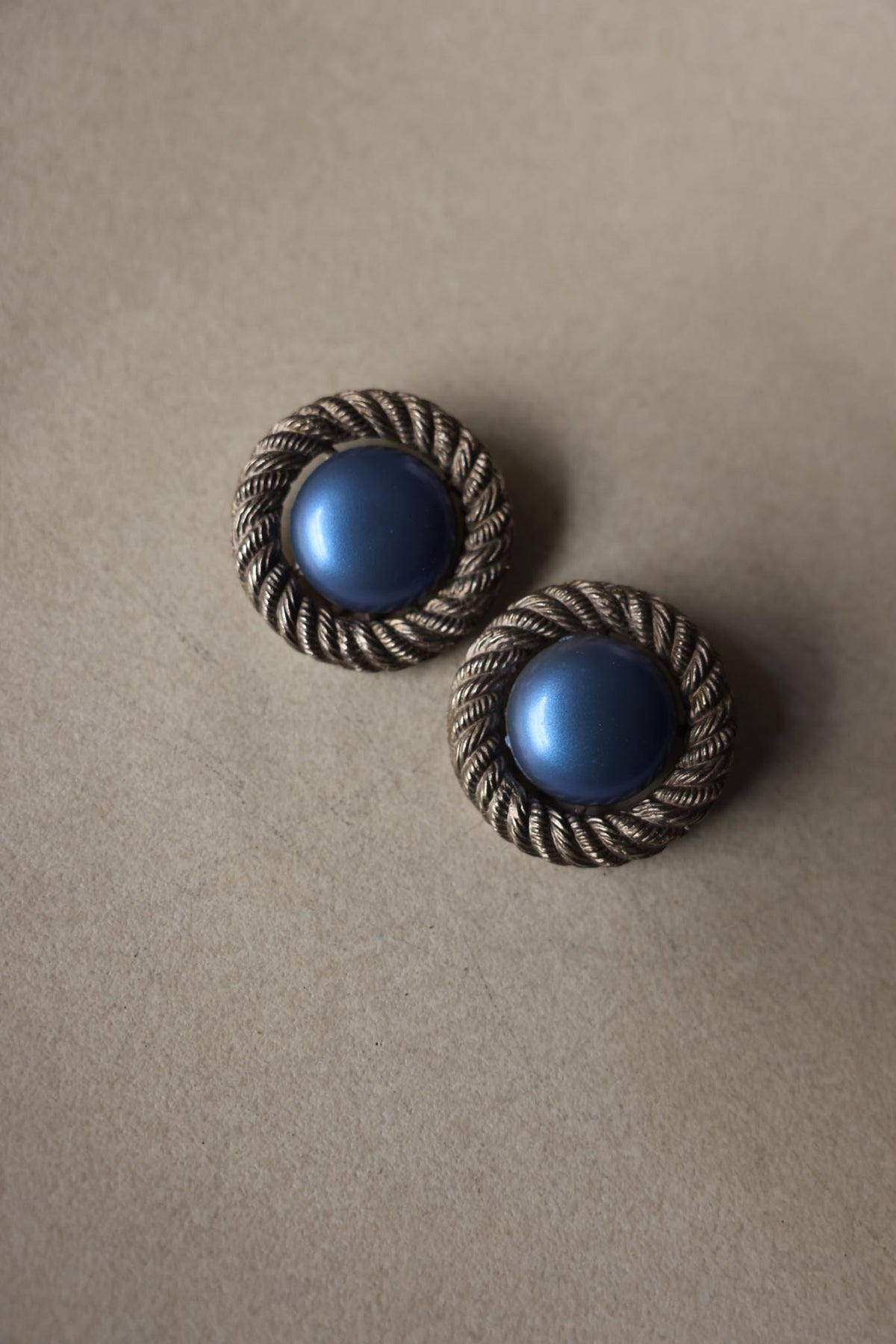 Silvertone Blue Cabochon Round Clip-On Earrings|Vintage Baazaar 