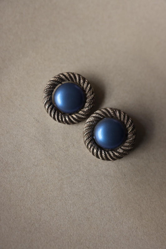 Silvertone Blue Cabochon Round Clip-On Earrings|Vintage Baazaar 