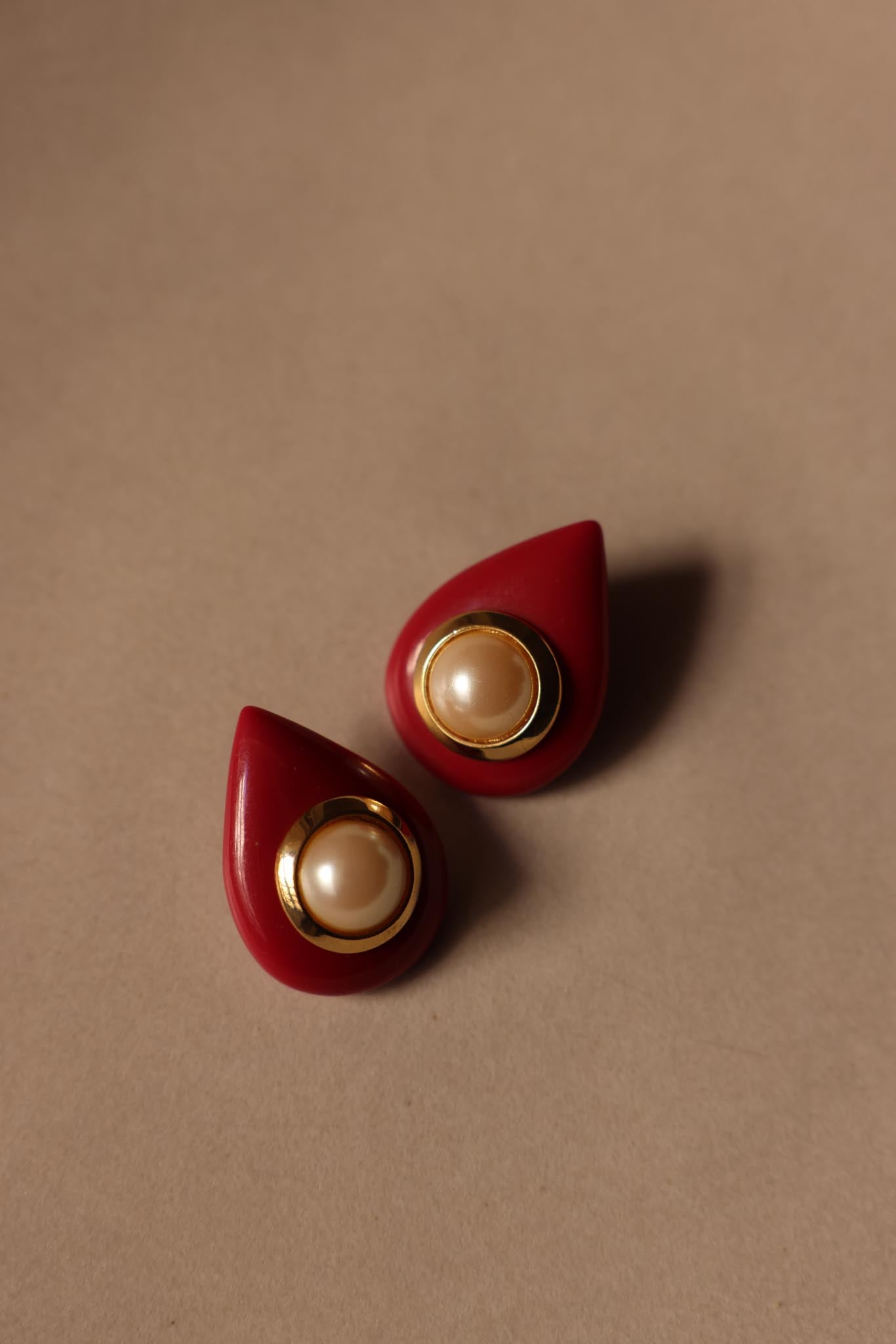 Red Teardrop Pearl Pierced Earrings