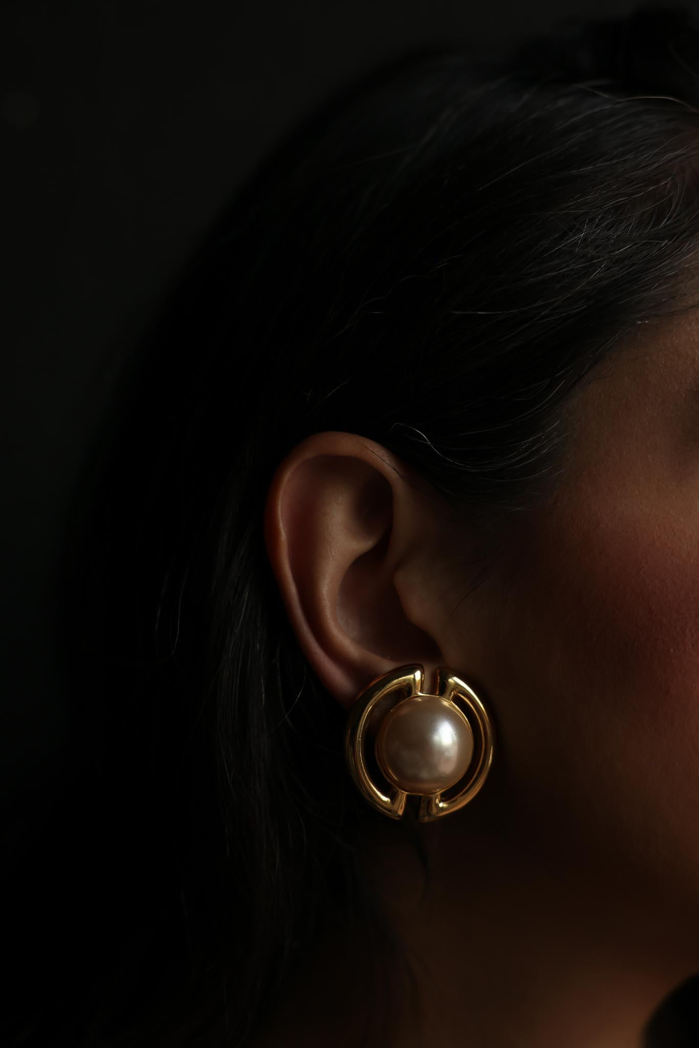 Gold Tone Pearl Circle Clip-On Earrings
