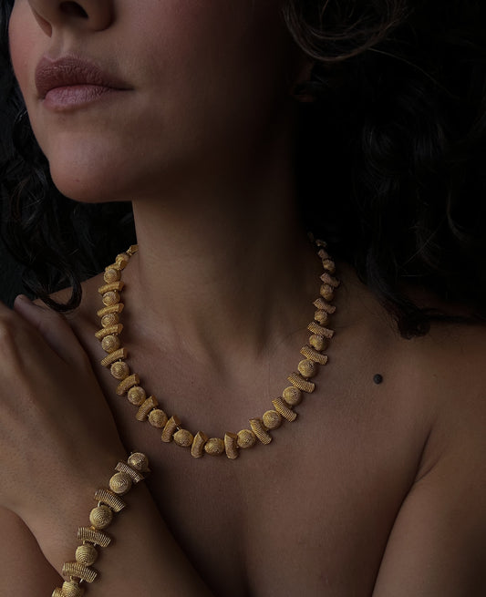 Golden Spiral Luxe Set|Vintage Baazaar 