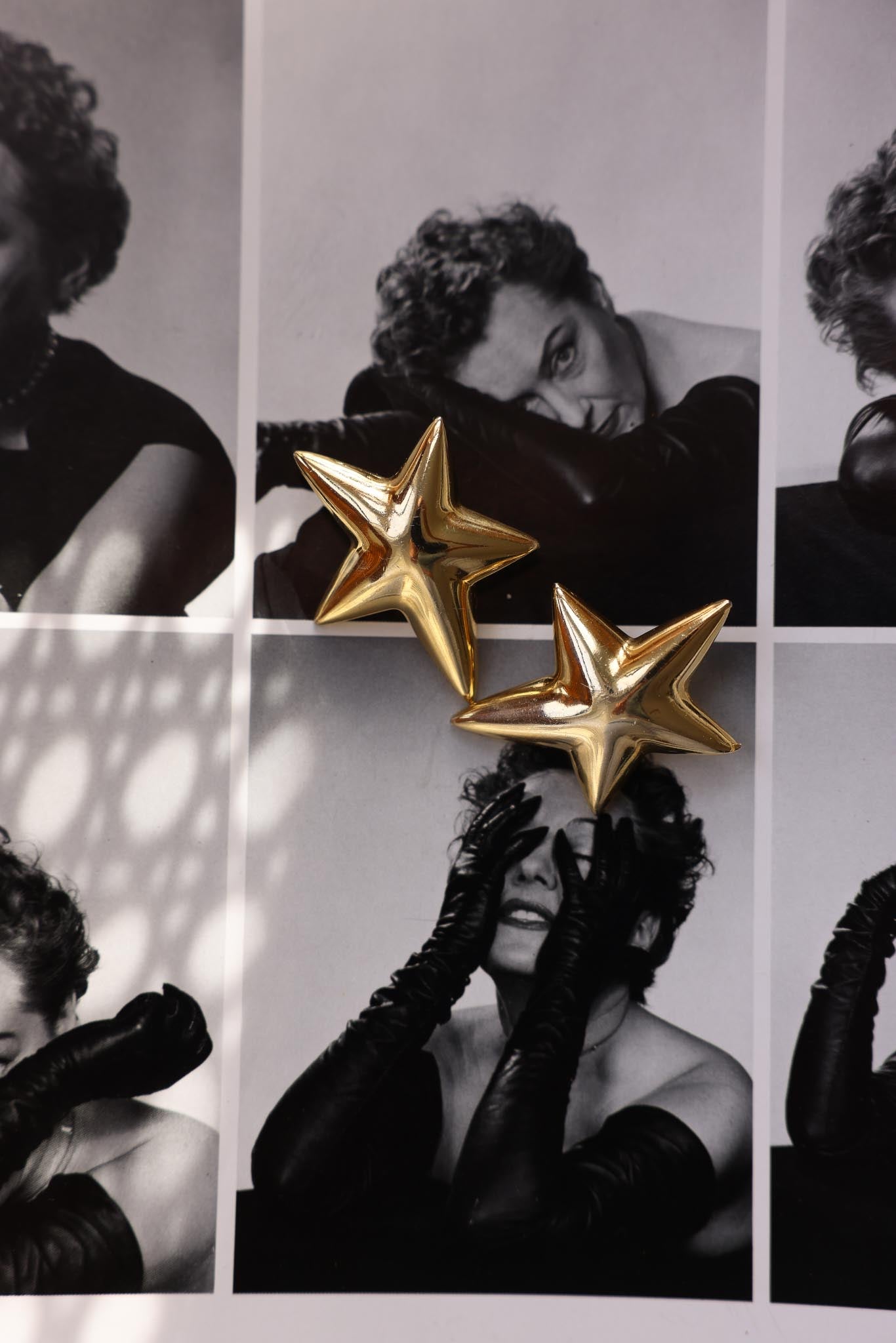 Gold-Toned Star Earrings|Vintage Baazaar 