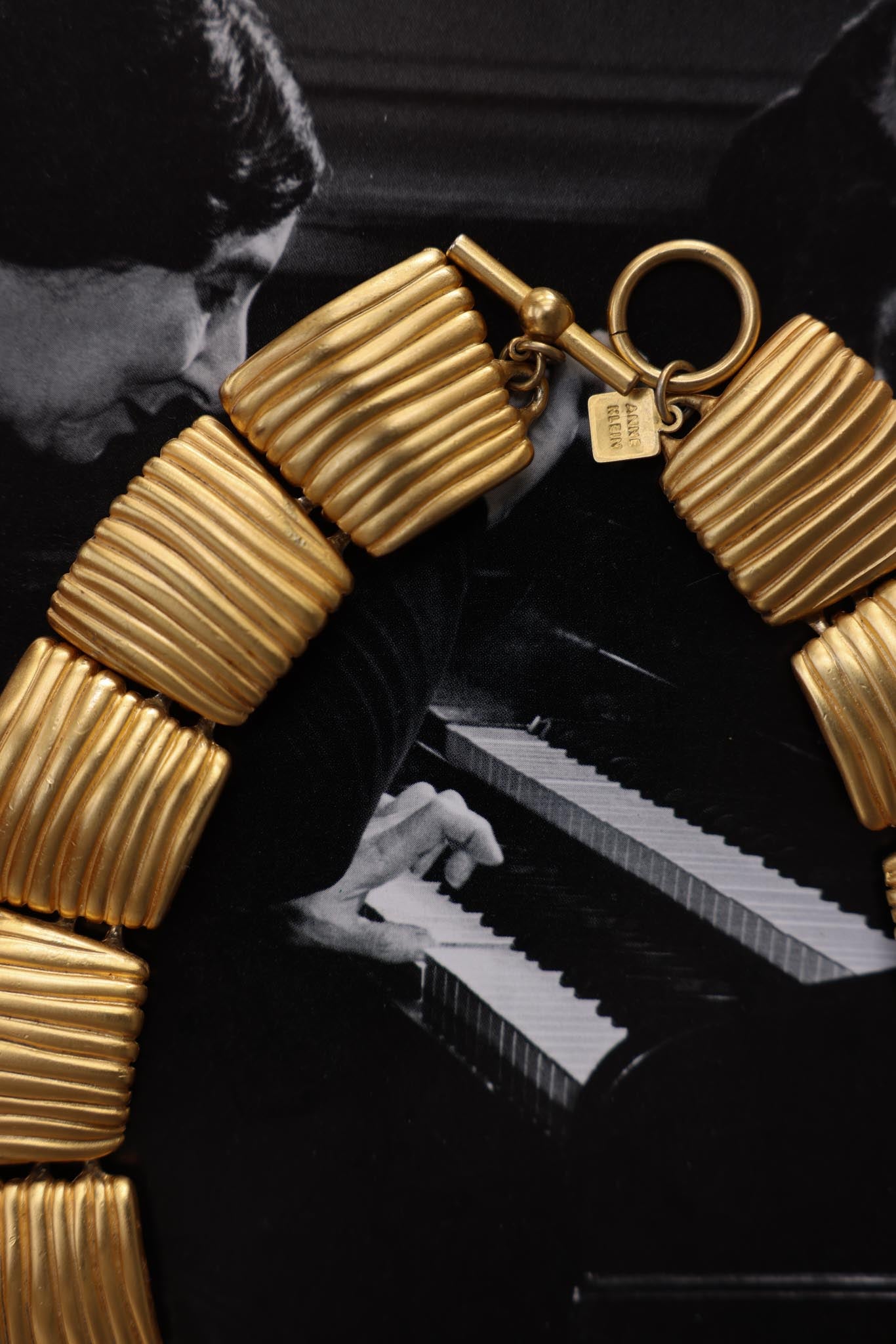 Matte Gold Ann Kleine Ribbed Collar Necklace|Vintage Baazaar 