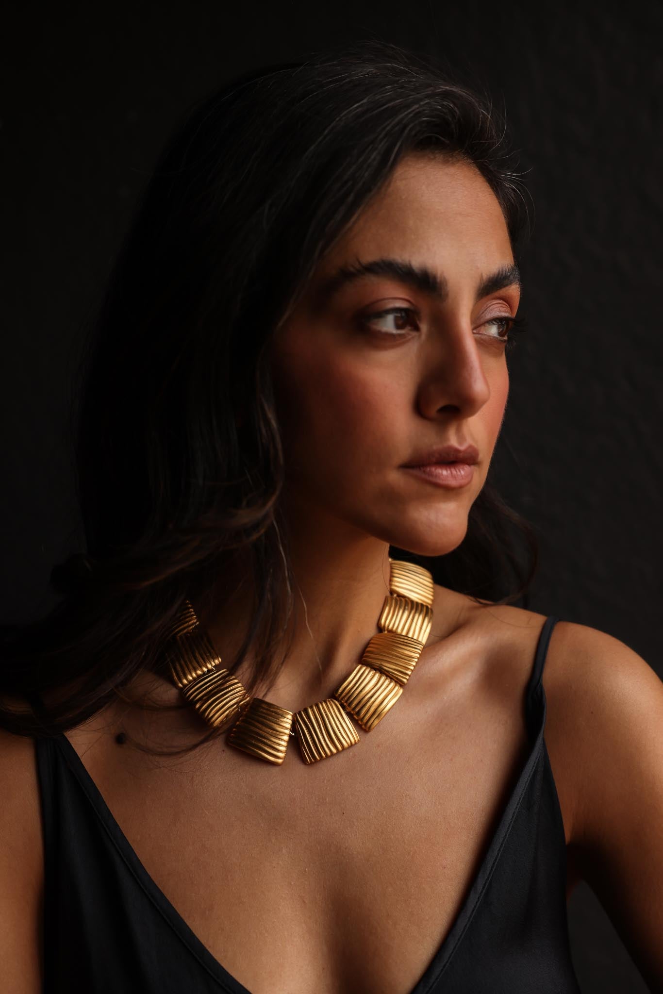 Matte Gold Ann Kleine Ribbed Collar Necklace|Vintage Baazaar 