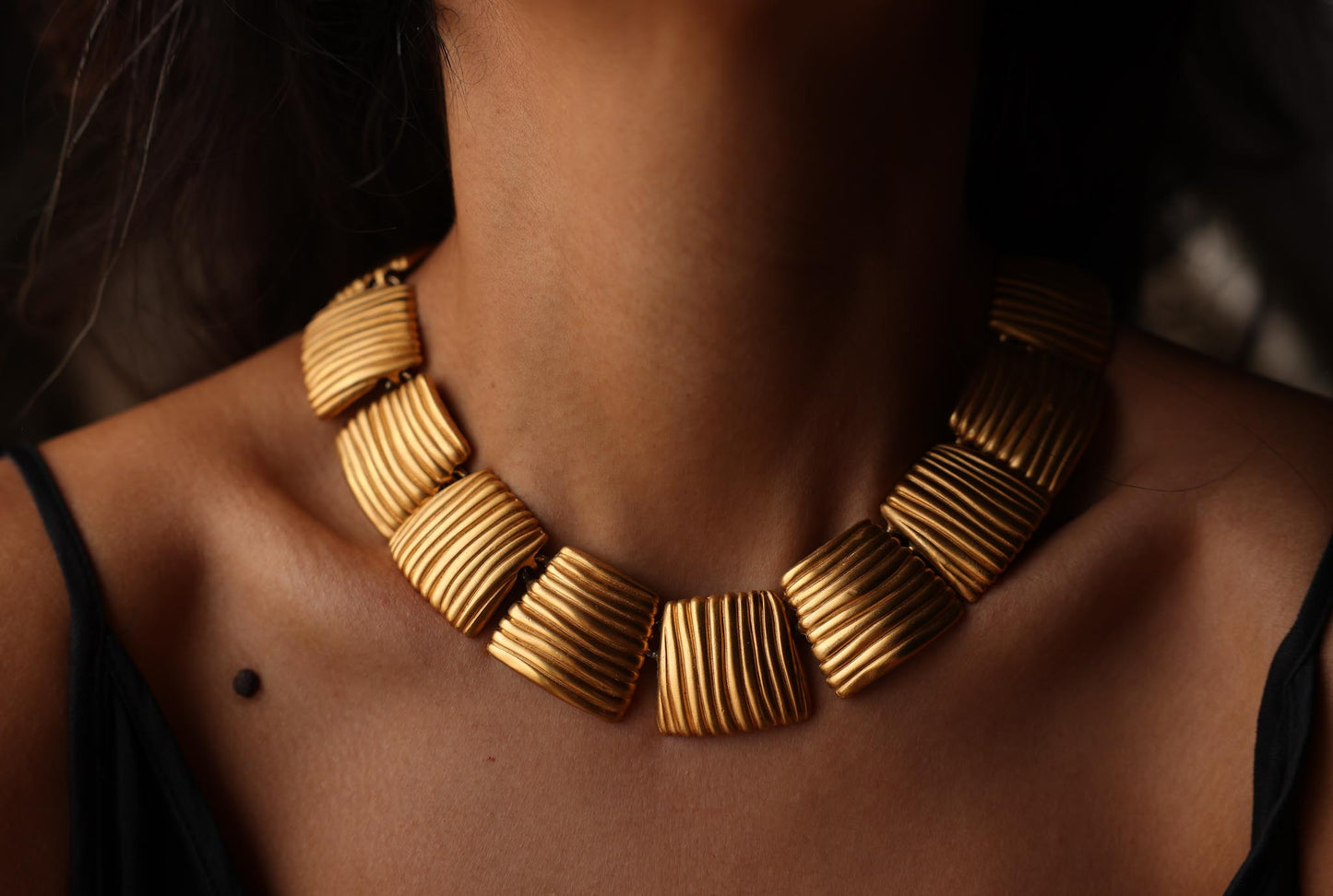 Matte Gold Ann Kleine Ribbed Collar Necklace|Vintage Baazaar 