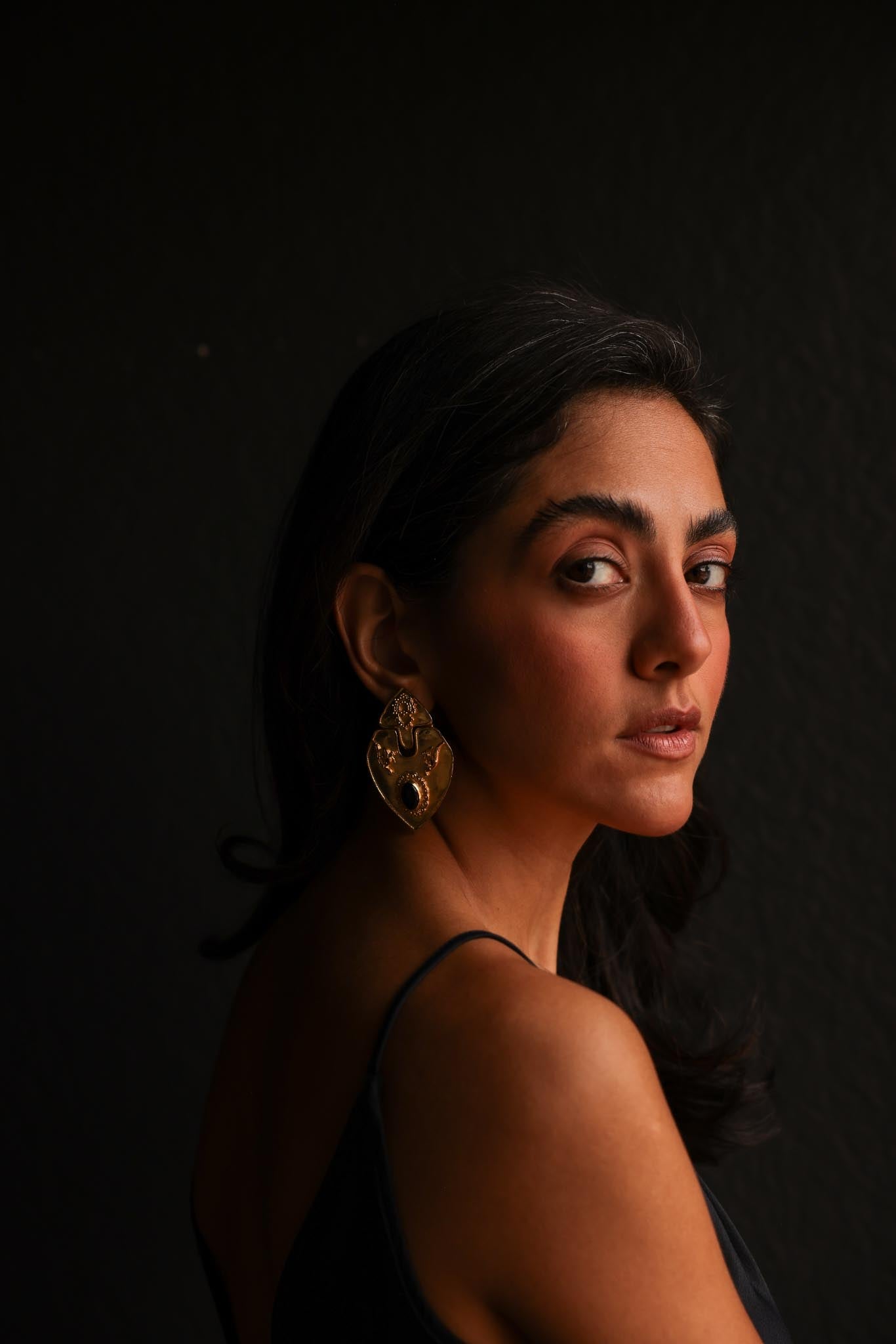 Gilded Noir Shield Earrings|Vintage Baazaar 