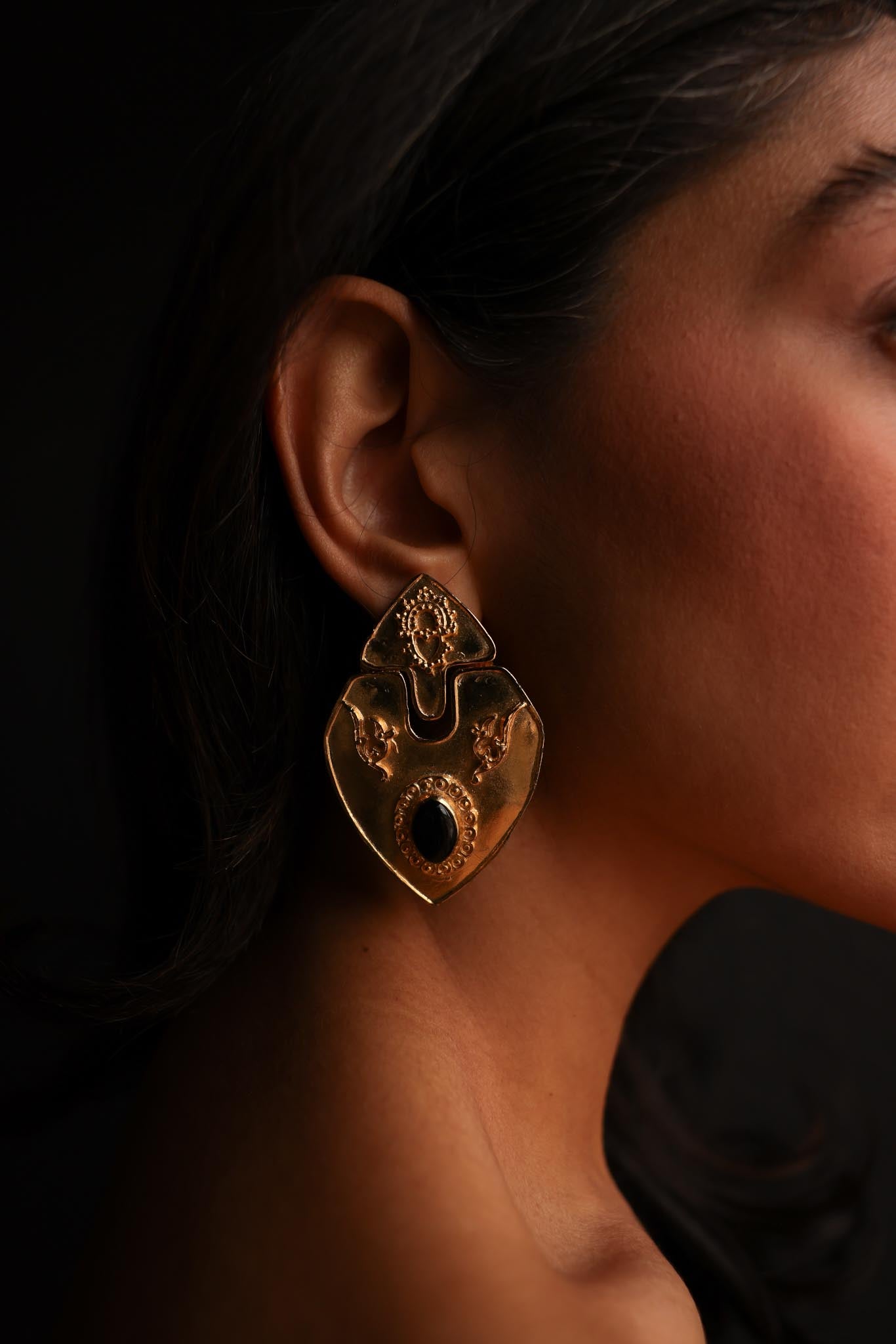 Gilded Noir Shield Earrings|Vintage Baazaar 