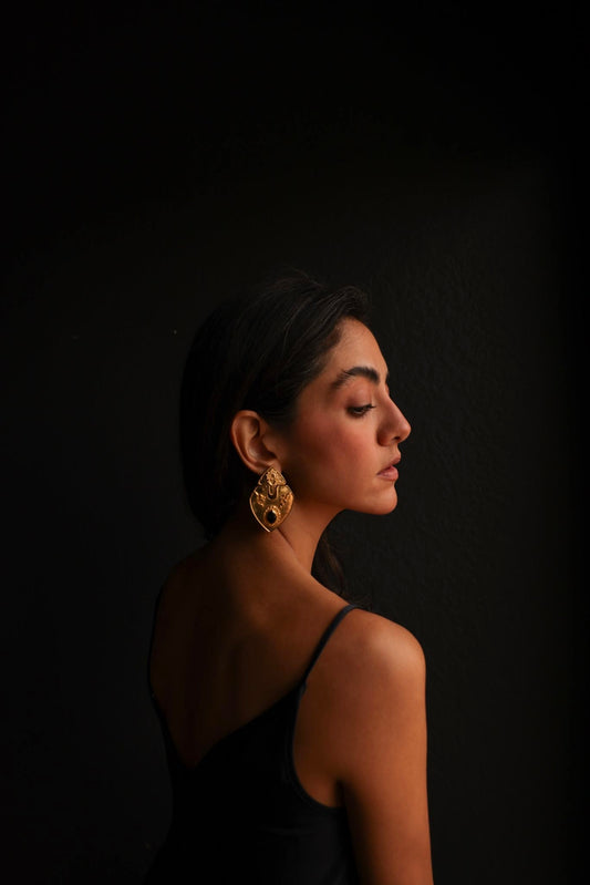 Gilded Noir Shield Earrings|Vintage Baazaar 
