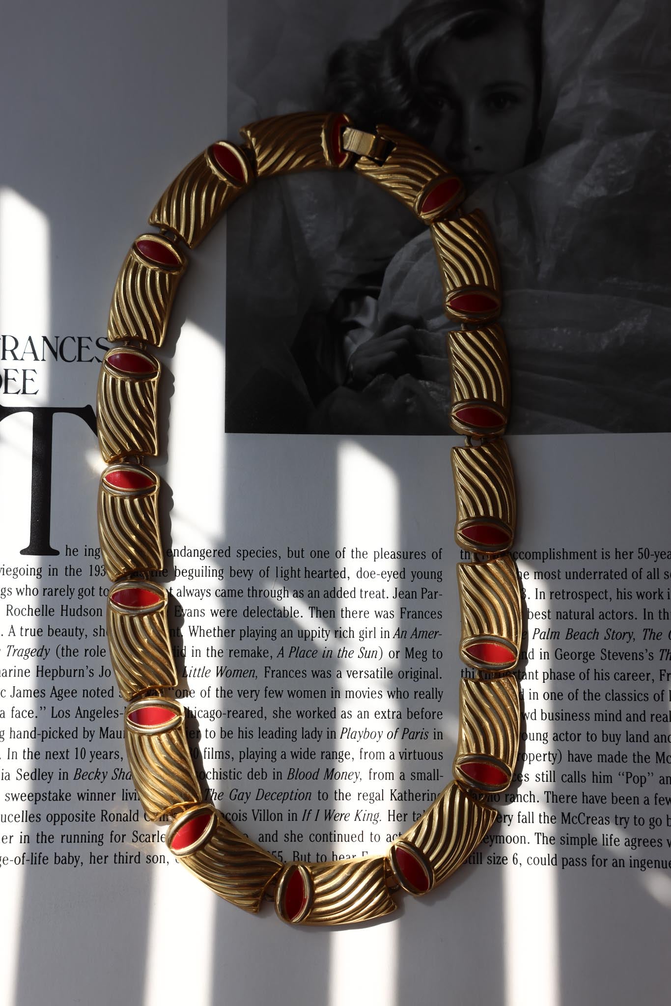 Crimson Wave Collar Necklace|Vintage Baazaar 