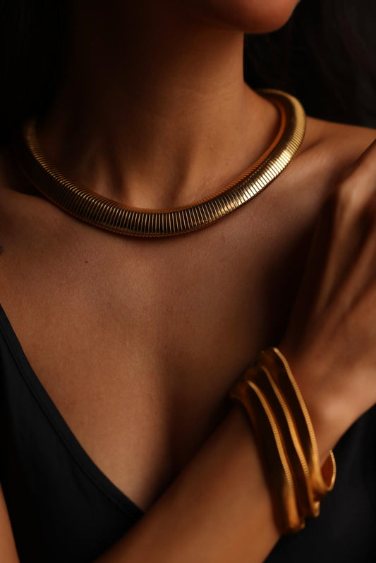 Gold Toned Tubular Collar Necklace|Vintage Baazaar 