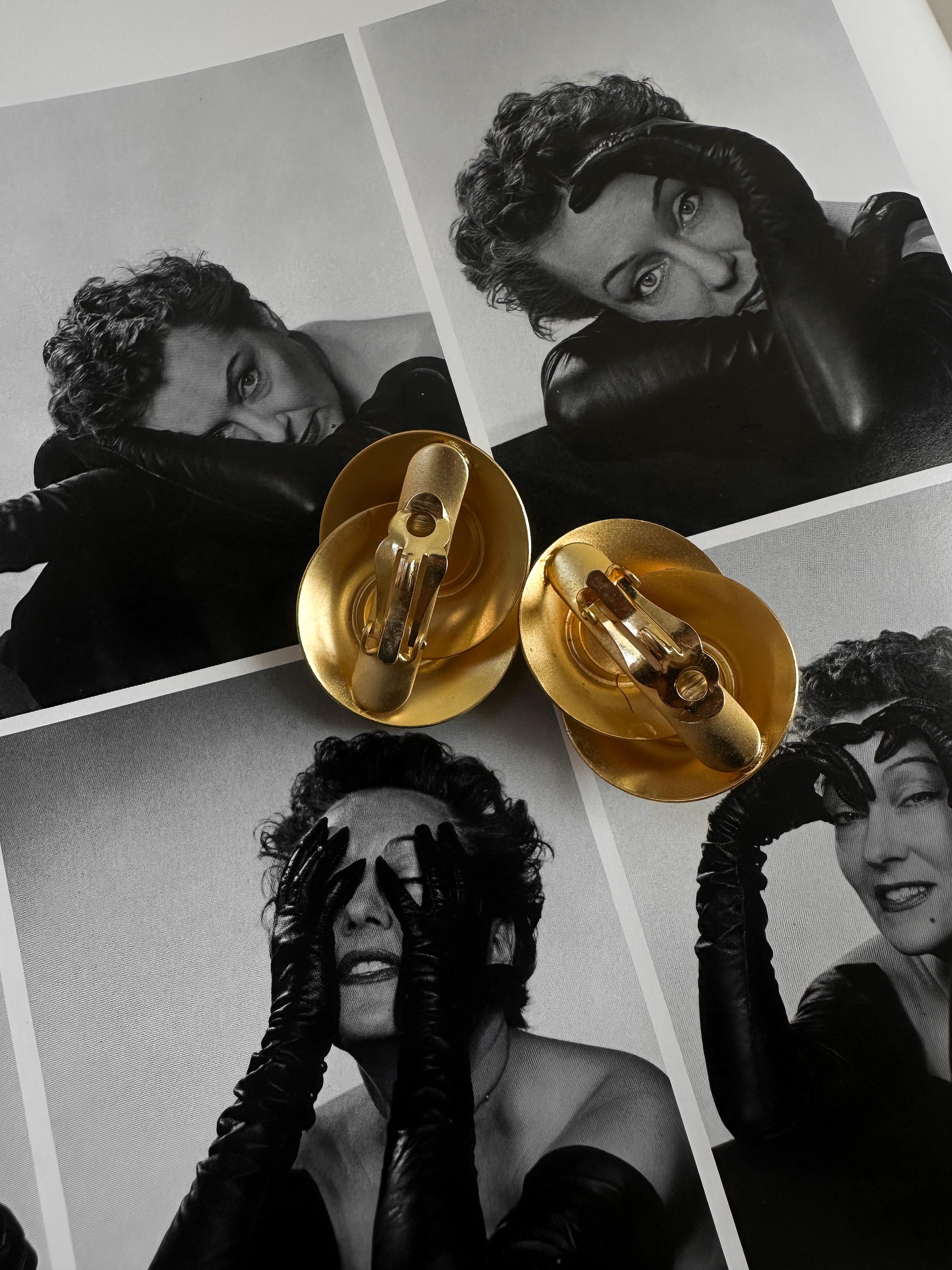 Golden Swirl Eclipse Earrings|Vintage Baazaar 