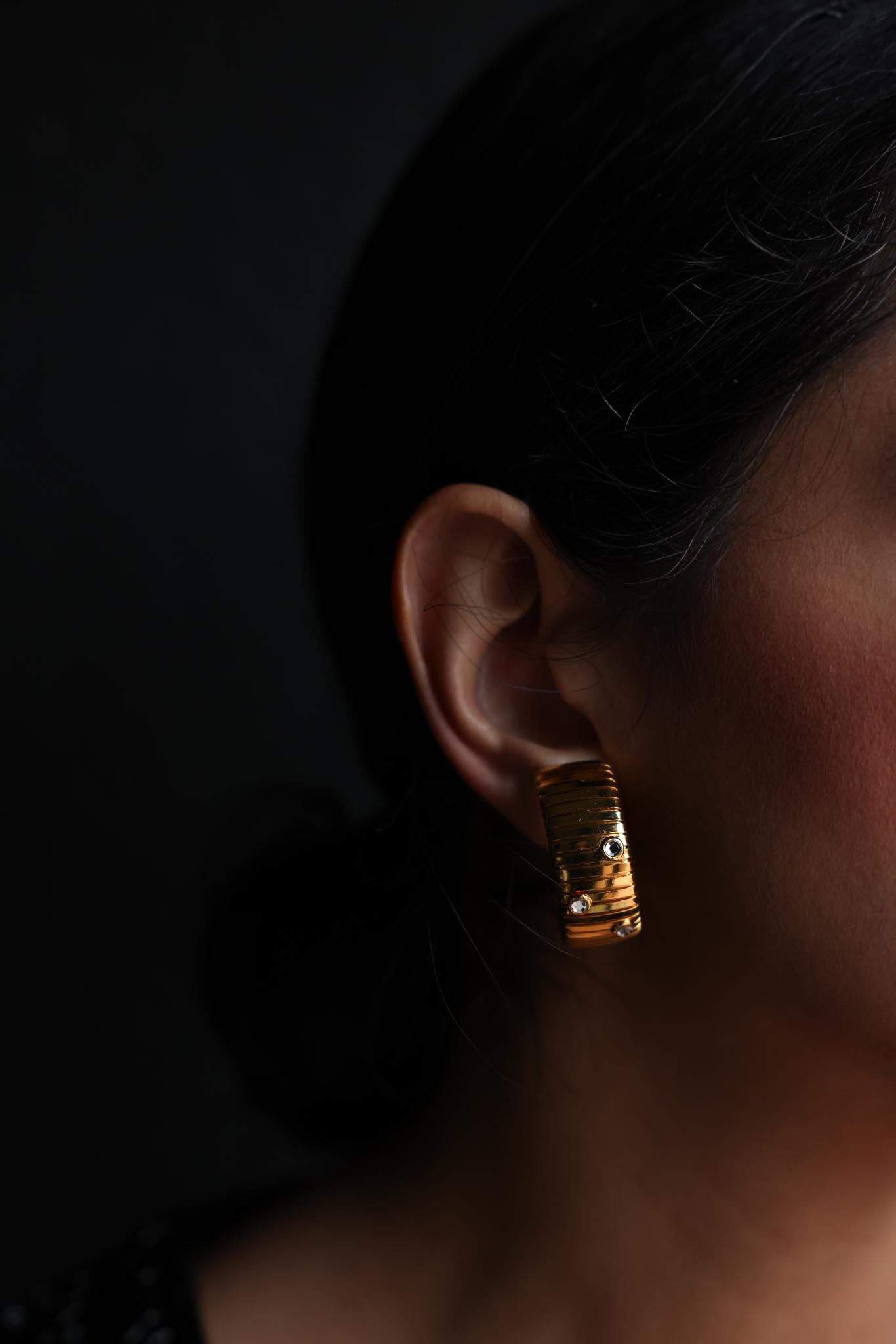 Golden Ridge Clip-On Earrings with Rhinestone Accents|Vintage Baazaar 