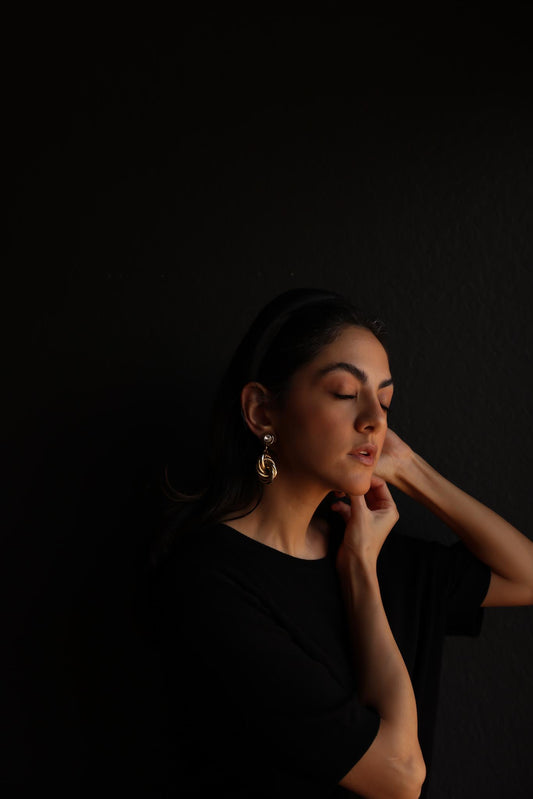 Golden Knot Clip-On Earrings with Rhinestone Accents|Vintage Baazaar 