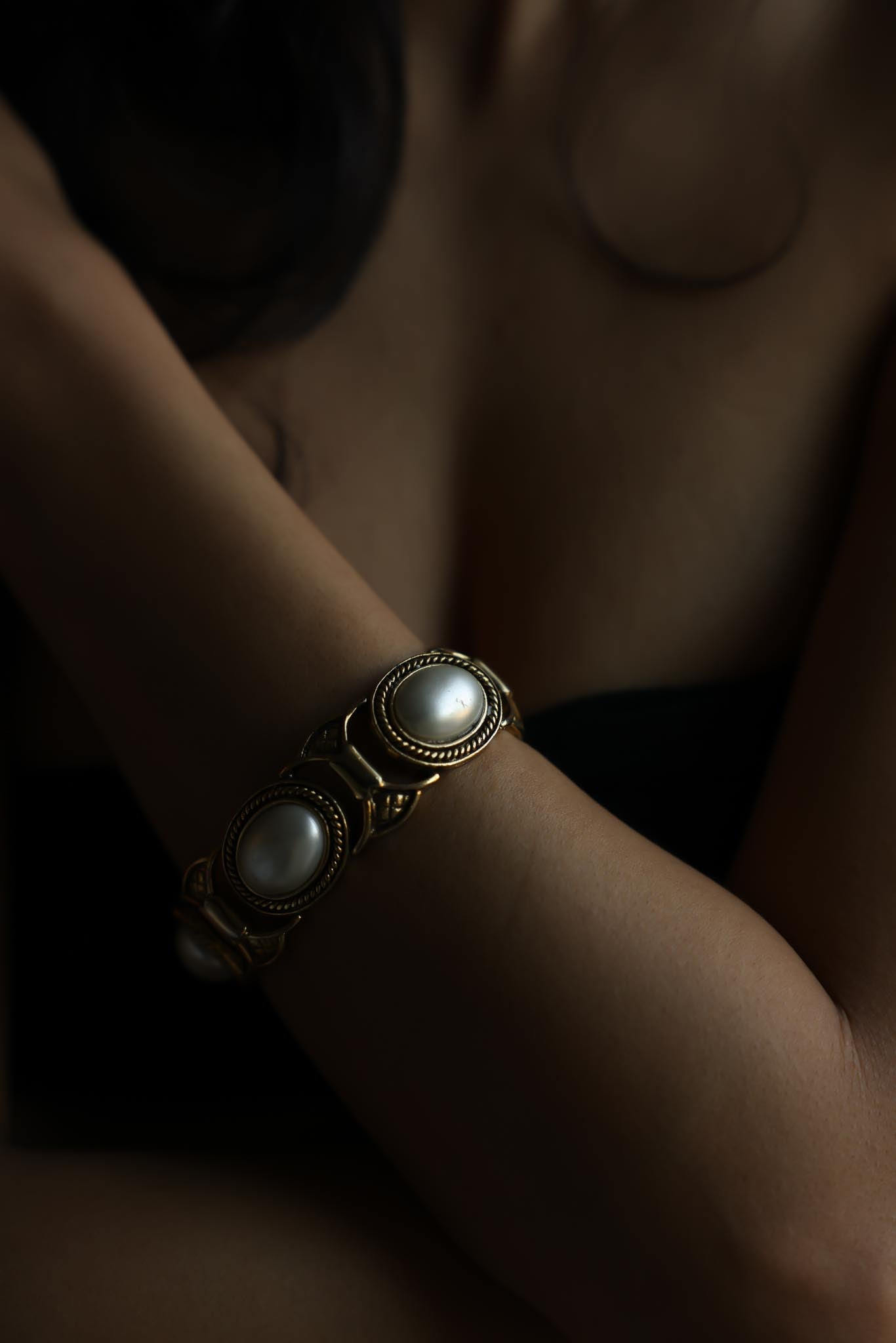 Gold Tone Faux Pearl Panel Bracelet