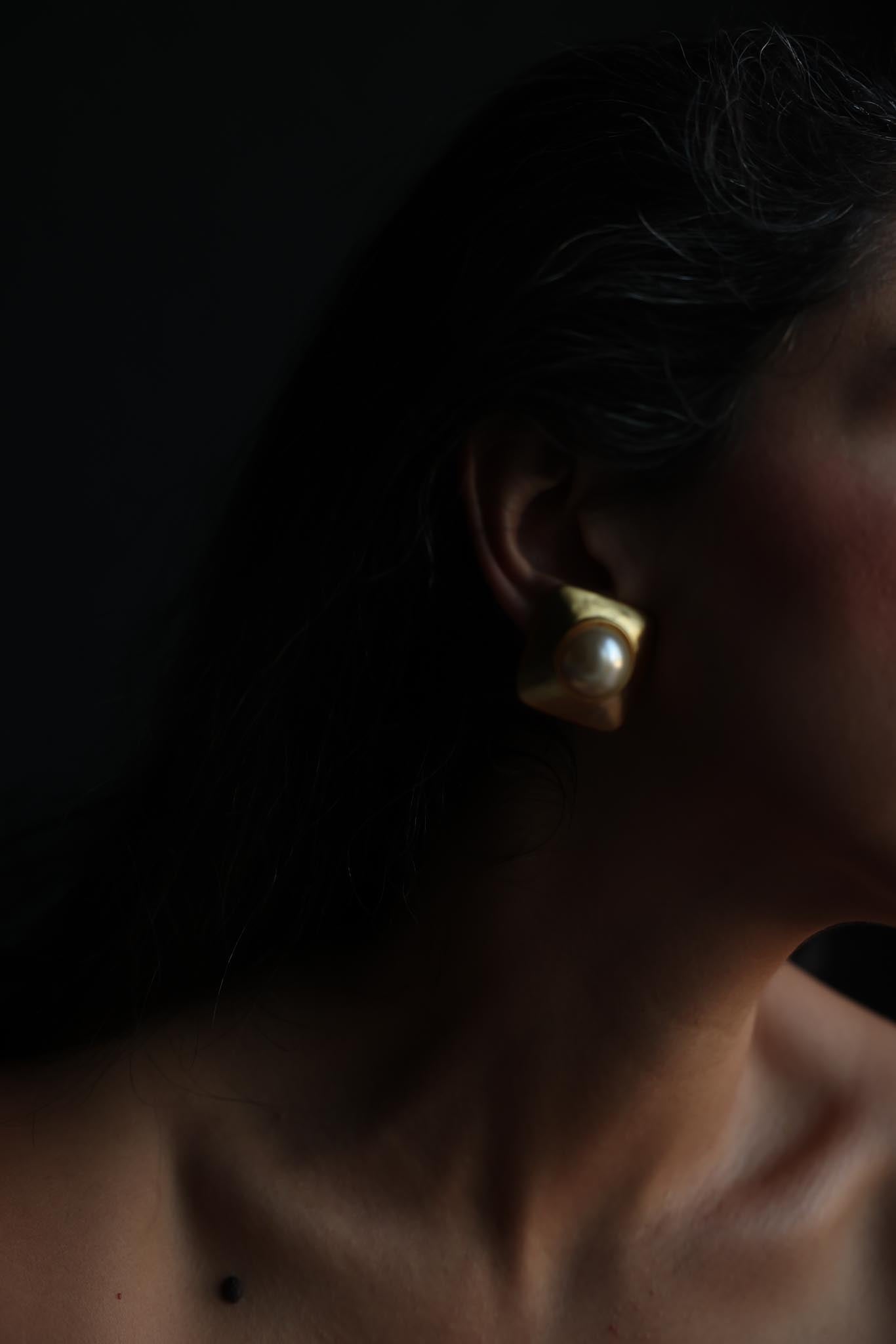 Matte Gold Faux Pearl Square Clip-On Earrings
