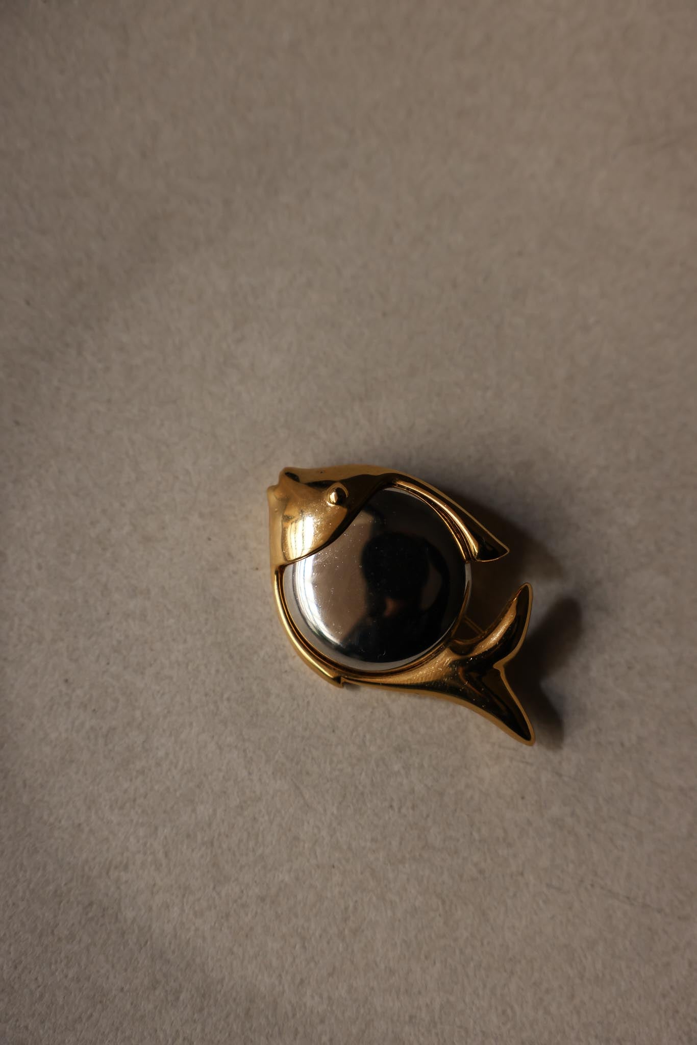Liz Claiborne Two-Tone Fish Brooch|Vintage Baazaar 