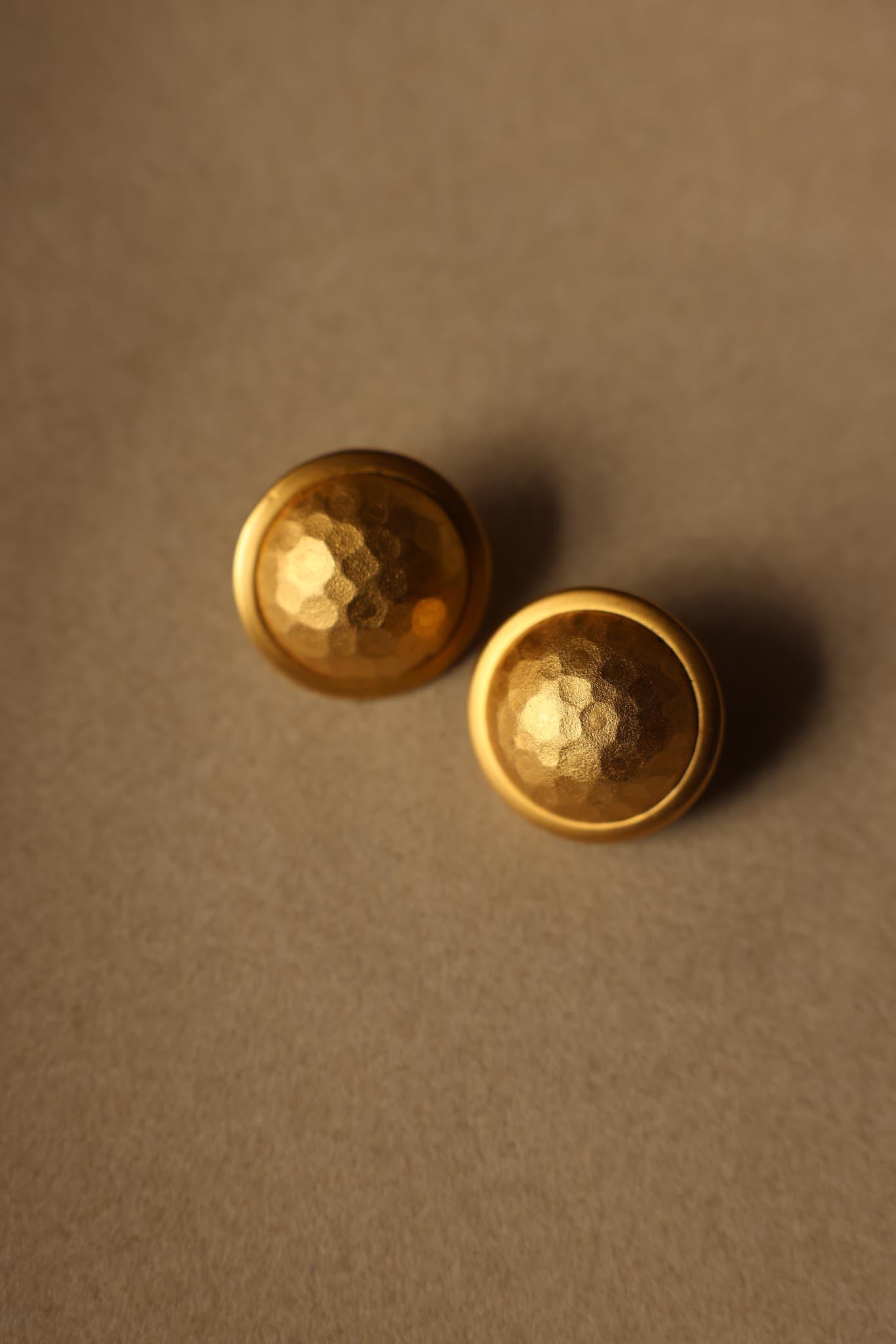 Matte Gold Hammered Dome Earrings|Vintage Baazaar 