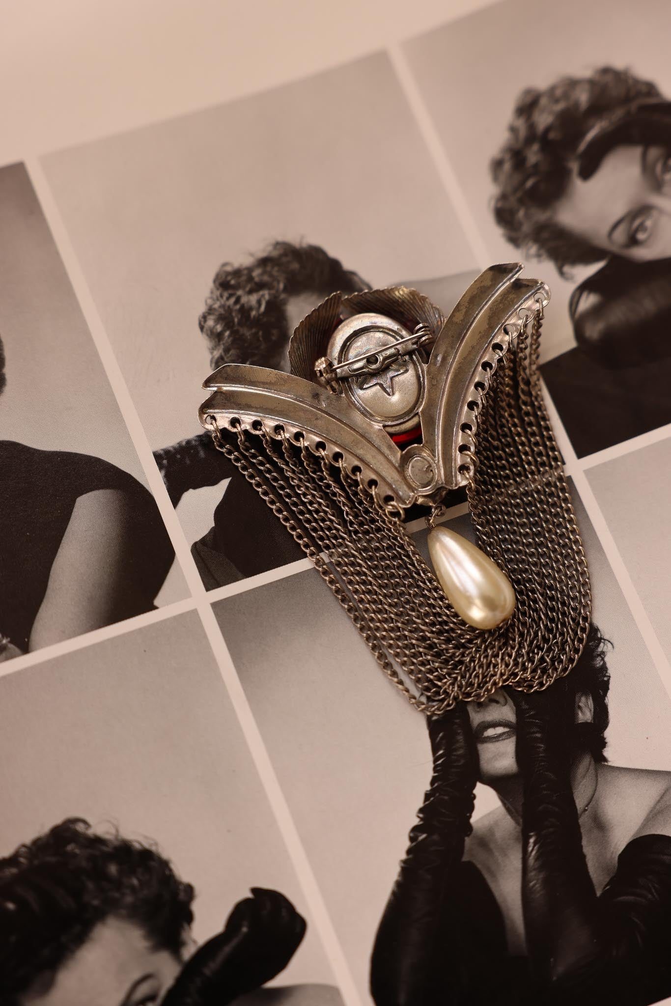 Ruby Cascade Vintage Brooch|Vintage Baazaar 