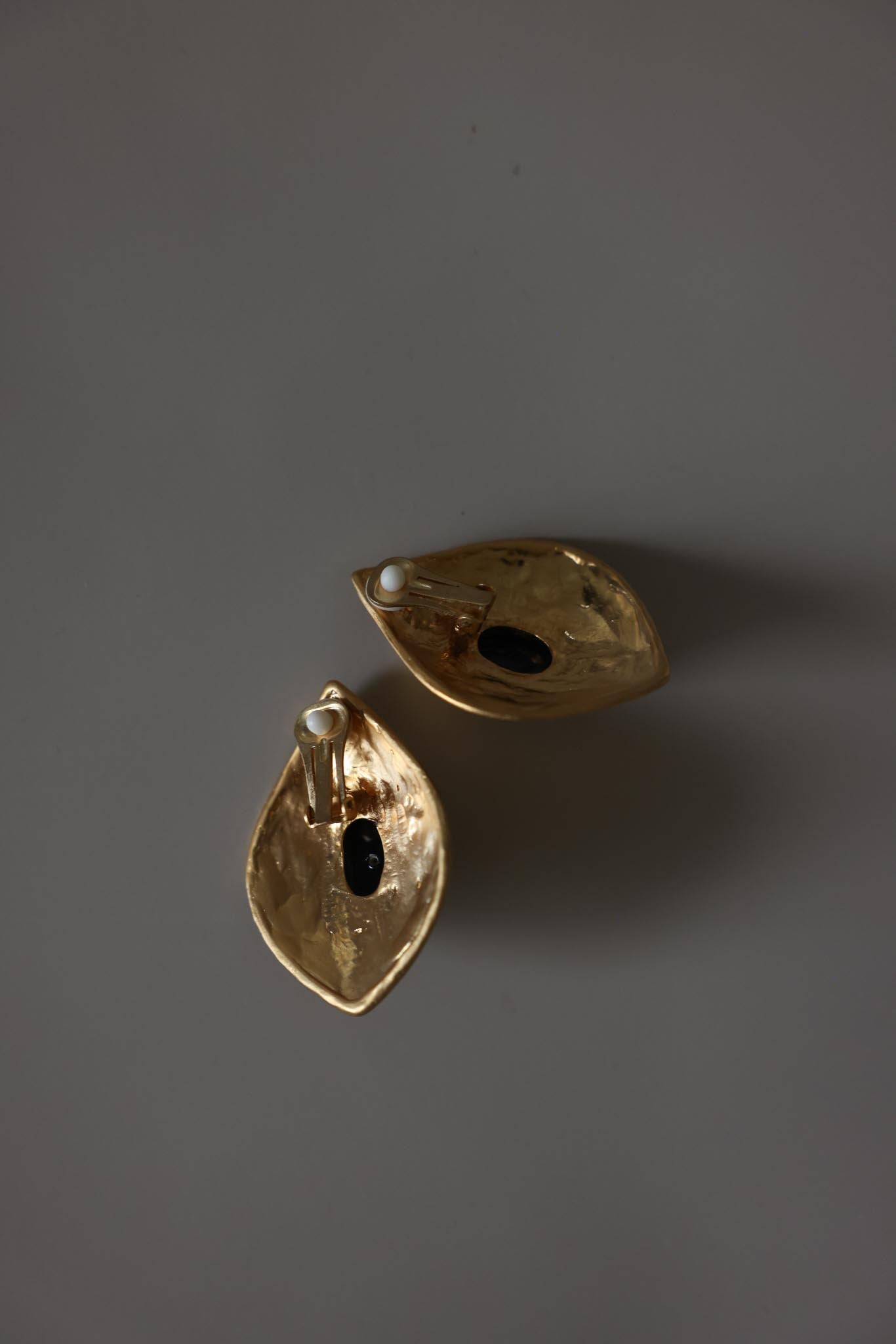 Vintage Matte Gold Black Cabochon Clip-On Earrings