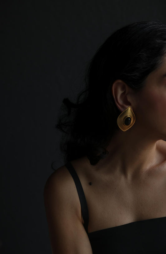 Vintage Matte Gold Black Cabochon Clip-On Earrings